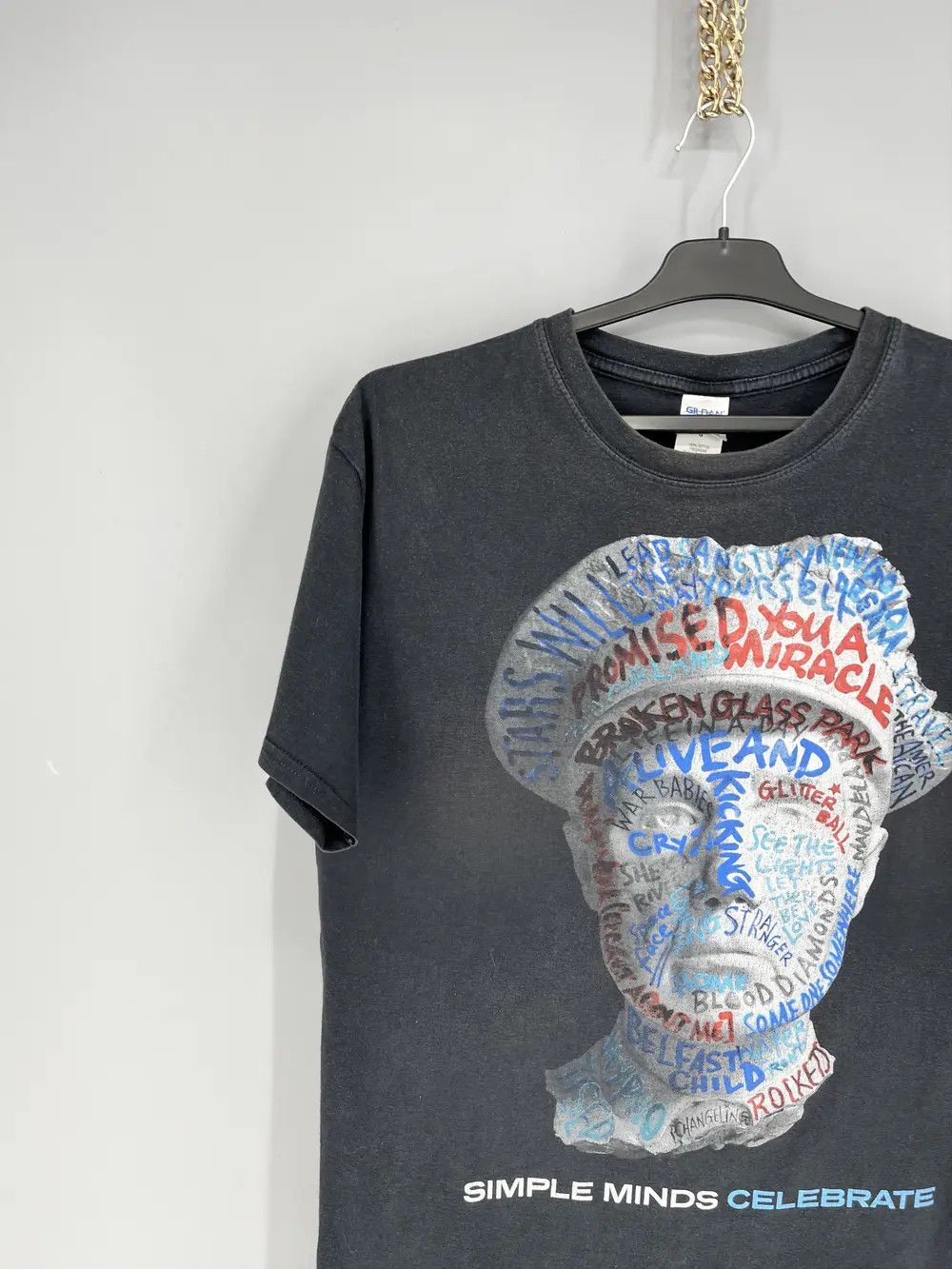Band Tees SIMPLE MINDS OFFICIAL USA TOUR GREY T-SHIRT " CELEBRATE 2013 Size US L / EU 52-54 / 3 - 4 Thumbnail