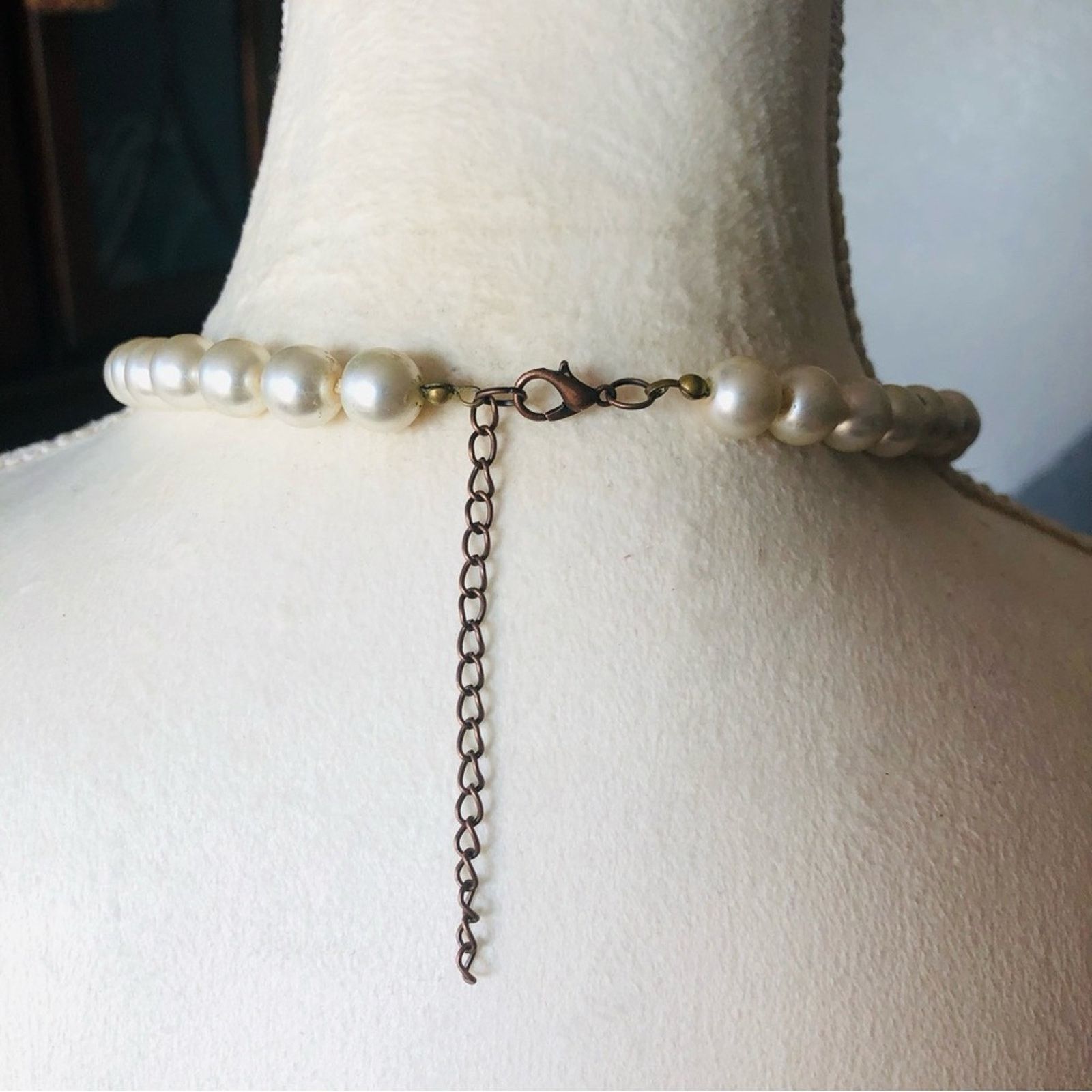 Vintage Vintage cream heavy knotted glass pearl necklace Size ONE SIZE - 8 Thumbnail