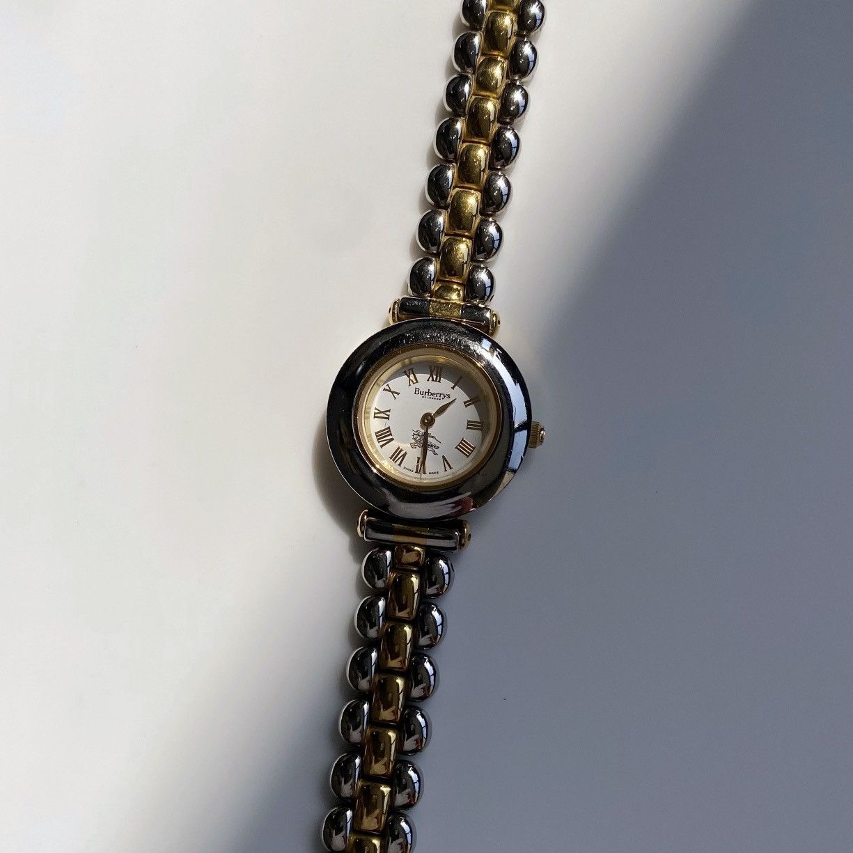 Vintage Burberry 90s Two Tone Round Watch Size ONE SIZE - 3 Thumbnail