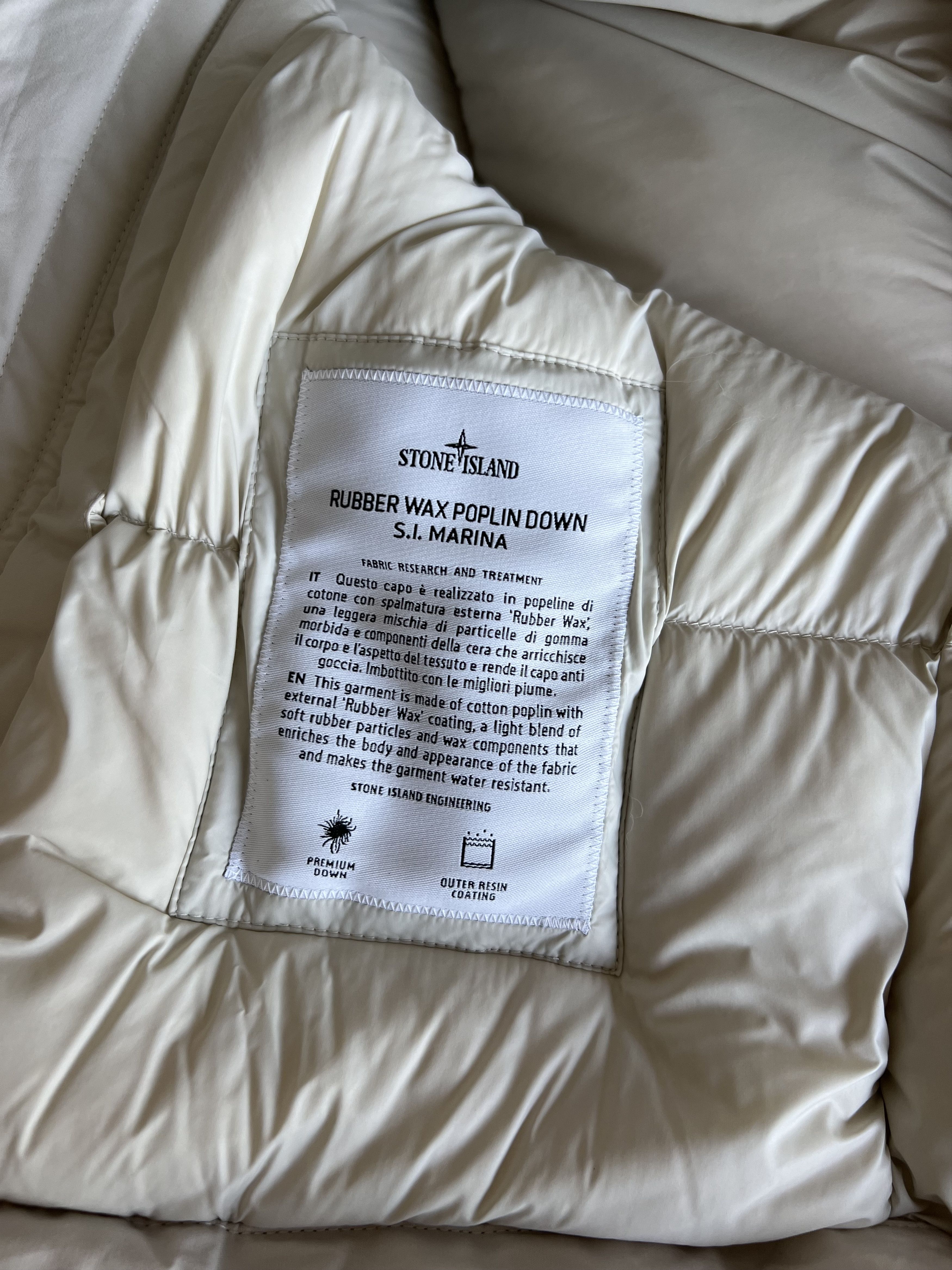 Stone Island Stone Island Marina Rubber Wax Poplin Down Coat in White Size US XL / EU 56 / 4 - 11 Thumbnail