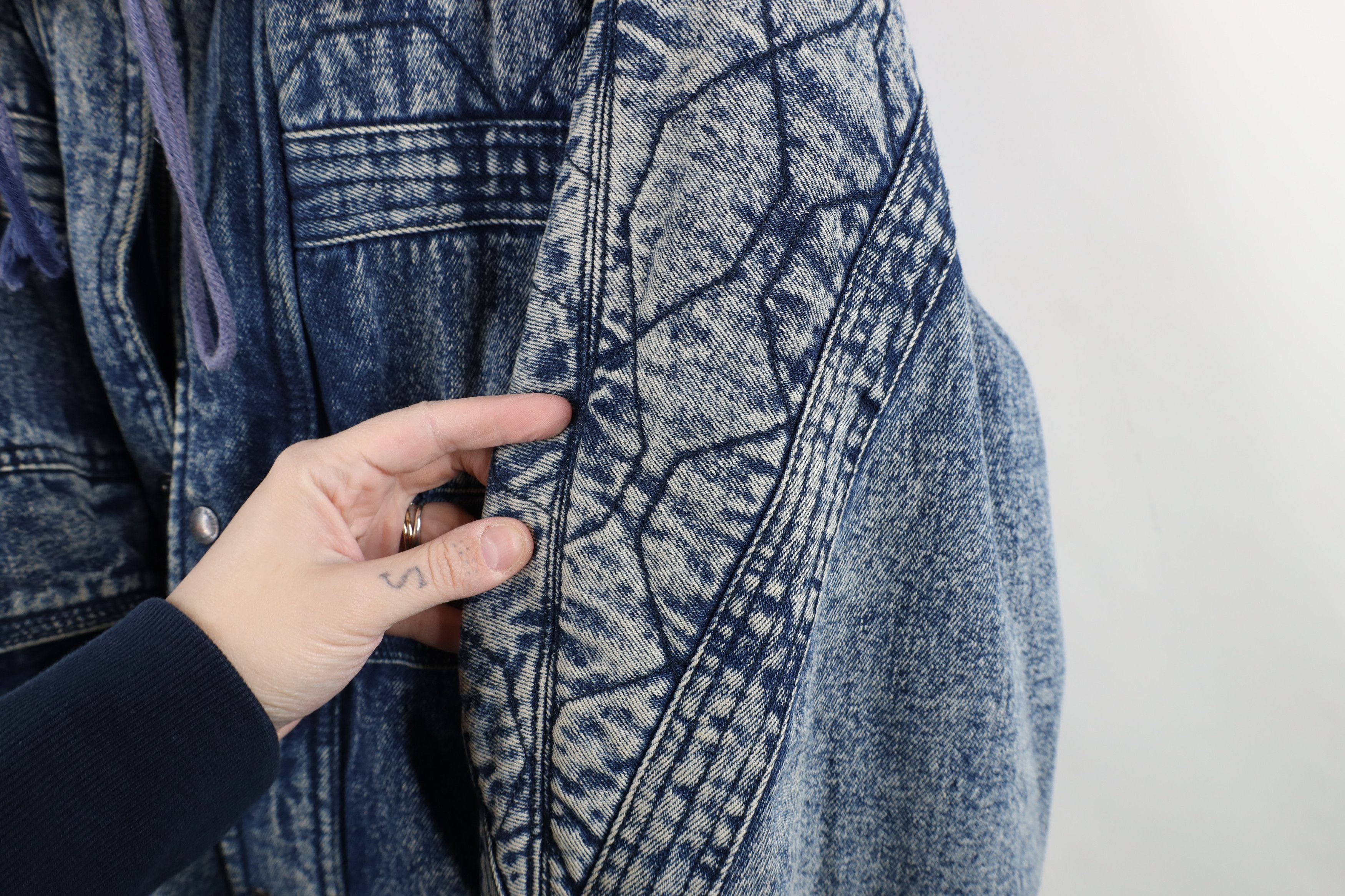 Vintage Vintage 90s Streetwear Quilted Acid Wash Denim Jean Jacket Size US XXL / EU 58 / 5 - 6 Thumbnail