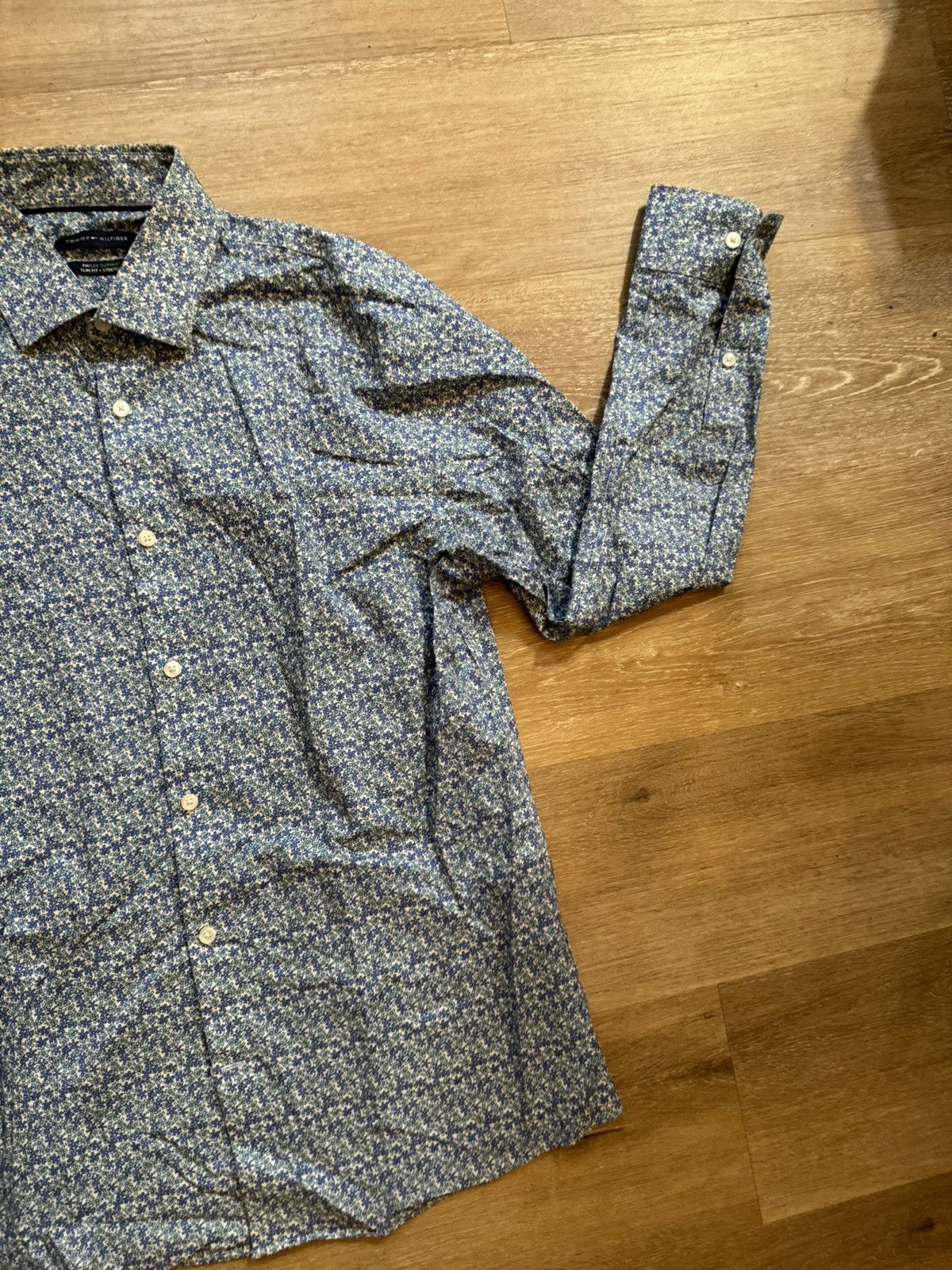 Tommy Hilfiger × Tommy Jeans × Vintage Floral All Over Print Tommy Button Up Dress Shirt Size US XL / EU 56 / 4 - 10 Thumbnail