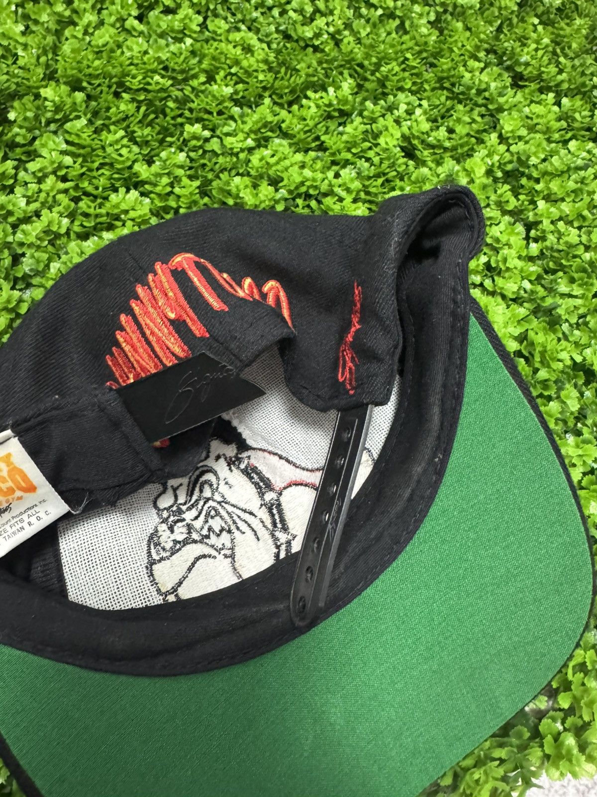 Vintage 1993 Johnny Tocco Bulldog Rare Cap Made in Taiwan Size ONE SIZE - 9 Thumbnail