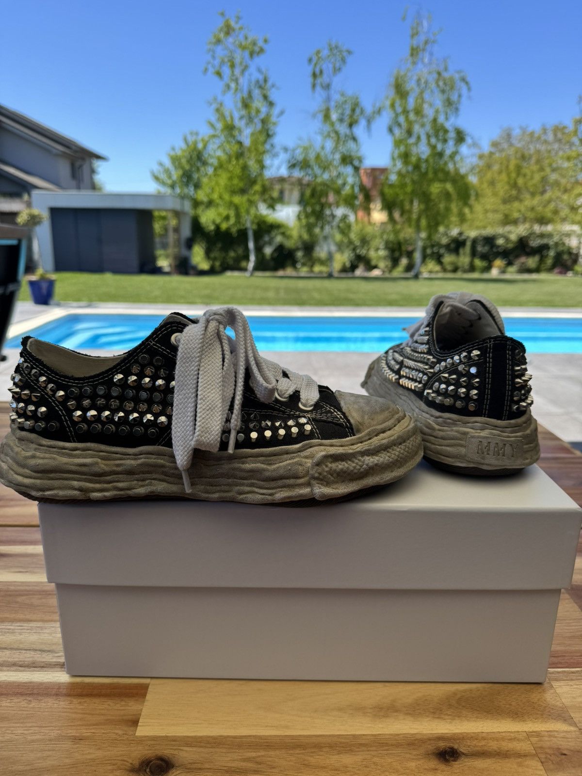 Maison MIHARA YASUHIRO Maison MiharaYasuhiro Studded Peterson Sneakers Size US 8 / EU 41 - 2 Thumbnail