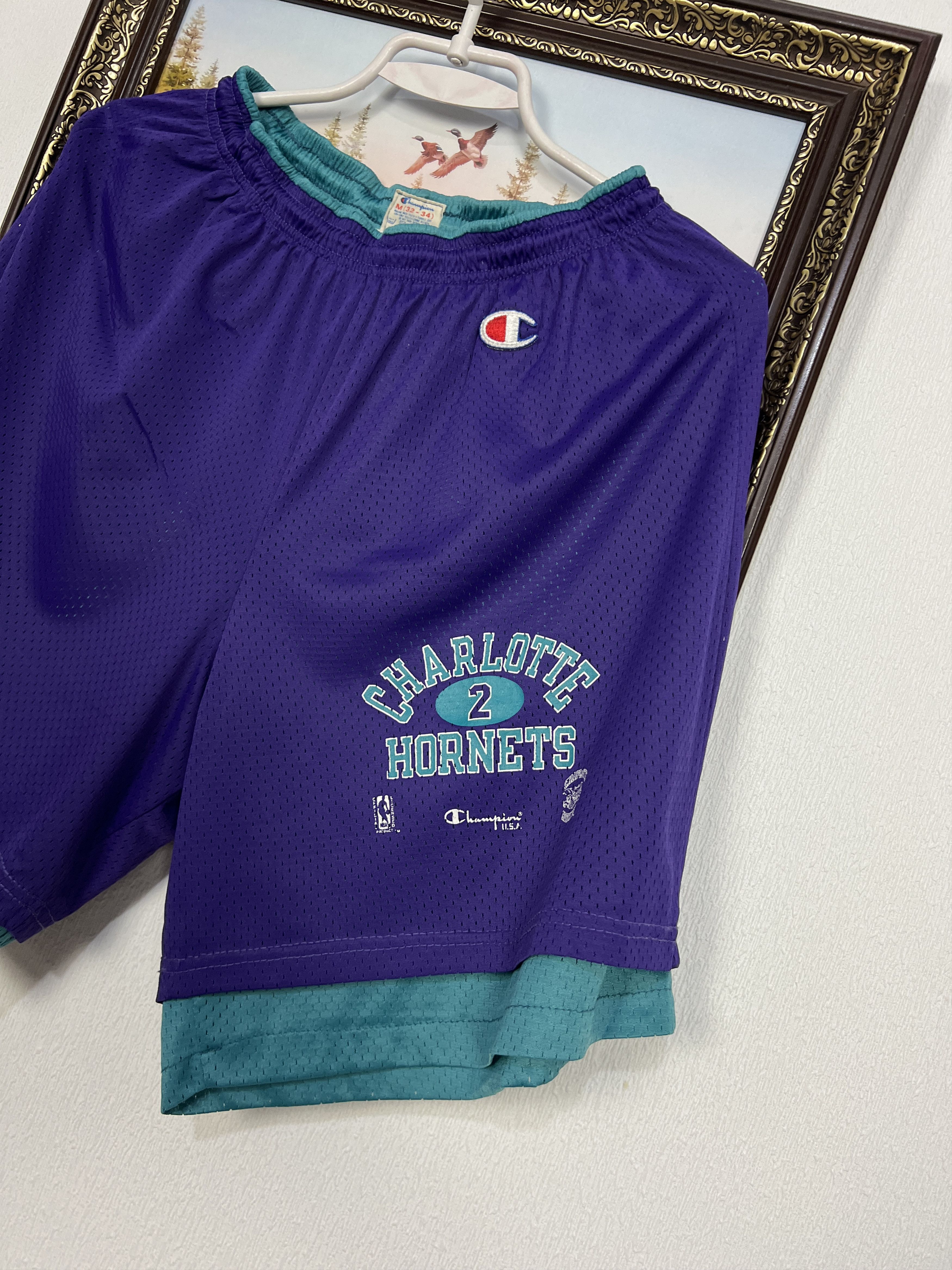 Champion Vintage 90's Charlotte Hornets Double Sided Shorts NBA Size US 32 / EU 48 - 2 Thumbnail