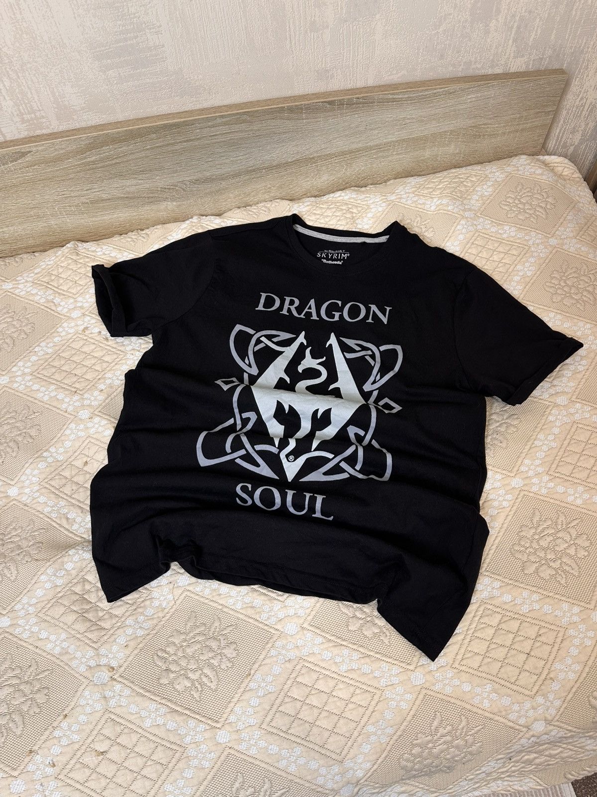 Nintendo 🔥 The Elder Scrolls V Skyrim T Shirt Dark Souls Elden Ring Size US XL / EU 56 / 4 - 6 Thumbnail