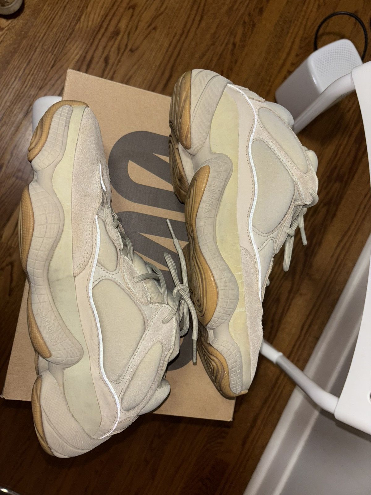 Adidas × Yeezy Yeezy 500 Stone size 10 almost brand new Size US 10.5 / EU 43-44 - 2 Thumbnail