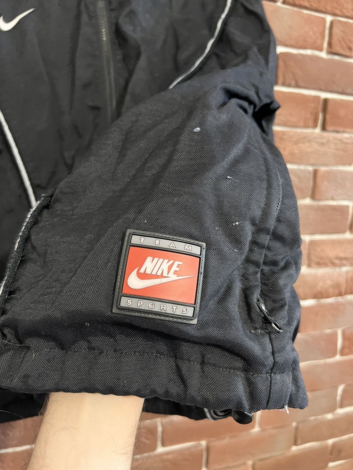 Nike Vintage 90s Nike Big Logo Windbreaker Jacket m Hype Street Size US M / EU 48-50 / 2 - 6 Thumbnail