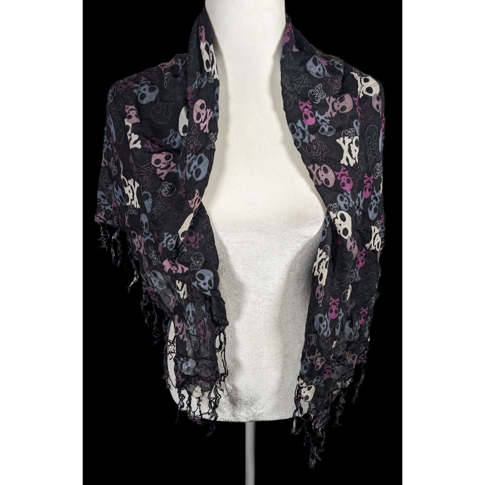 Other Gothic Y2K Skull And Crossbone Lightweight Scarf With Fringe Size ONE SIZE - 2 Thumbnail