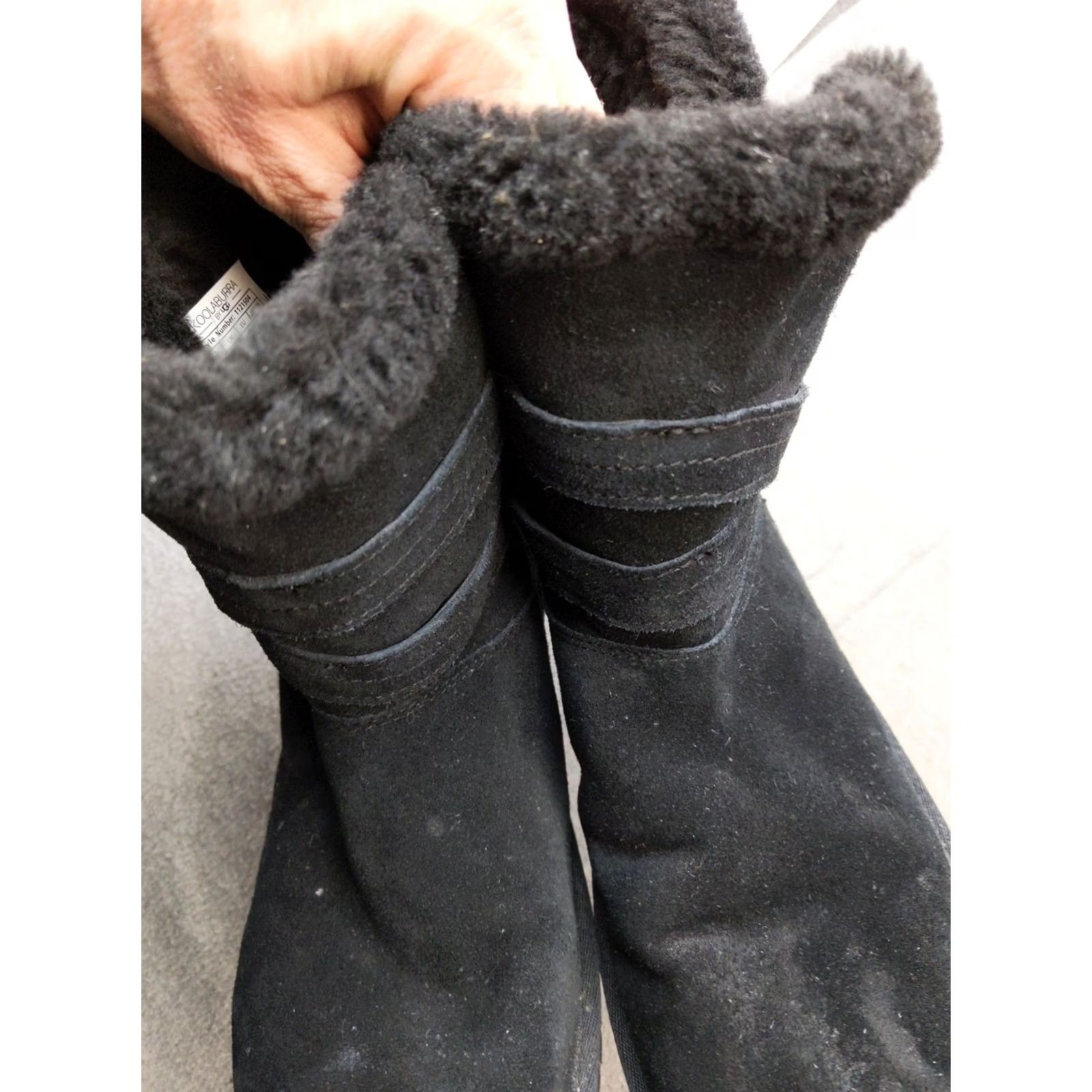 Vintage Koolaburra by UGG Boots Womens 8 Black Suede Mid Calf Buckle Faux Fur Lined Winter Casual Shoes Size US 8 / IT 38 - 4 Thumbnail