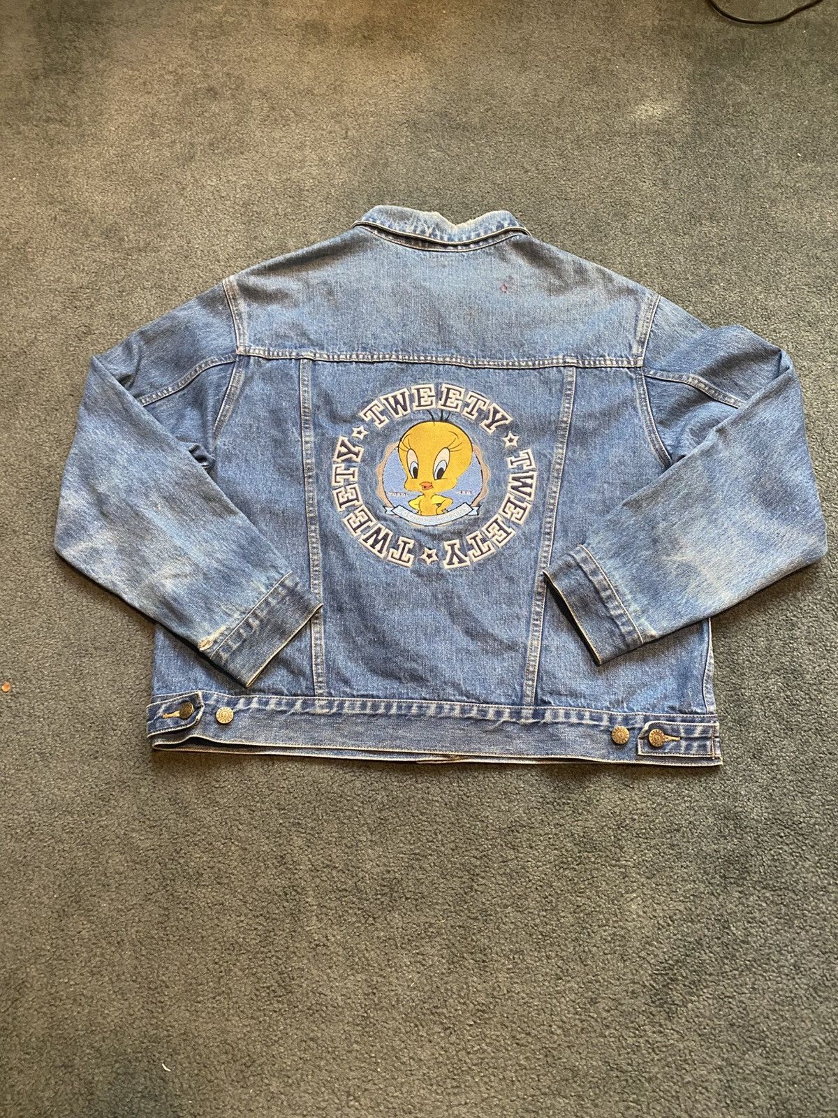If Six Was Nine × Vintage VINTAGE Y2K TWEETY DENIM JACKET Size US L / EU 52-54 / 3 - 1 Thumbnail