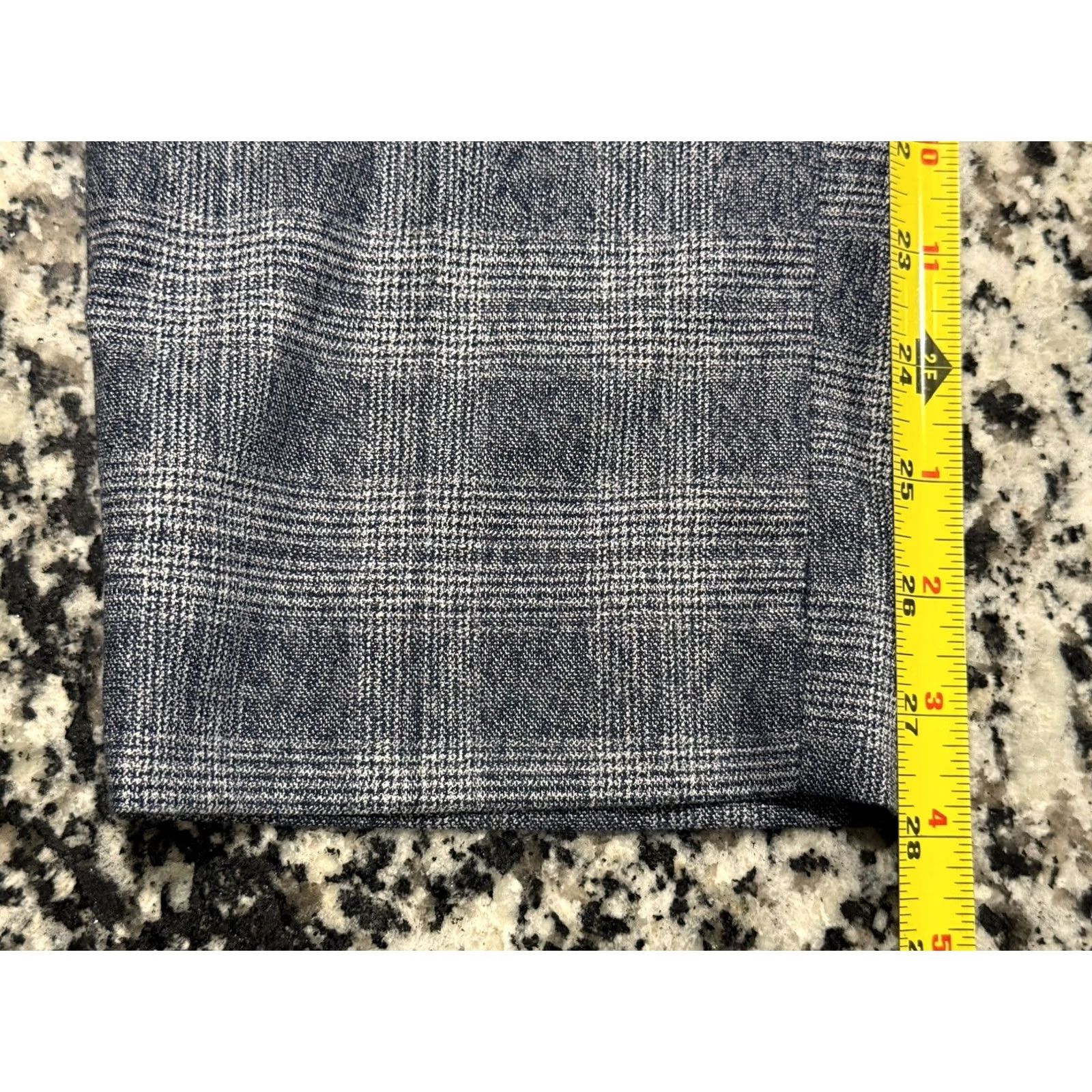 Banana Republic Banana Republic Gray Plaid Suit Jacket Pants Set 6P Petite Women 31 in Waist 28 in Inseam 2 Piece Size 28" / US 6 / IT 42 - 5 Thumbnail