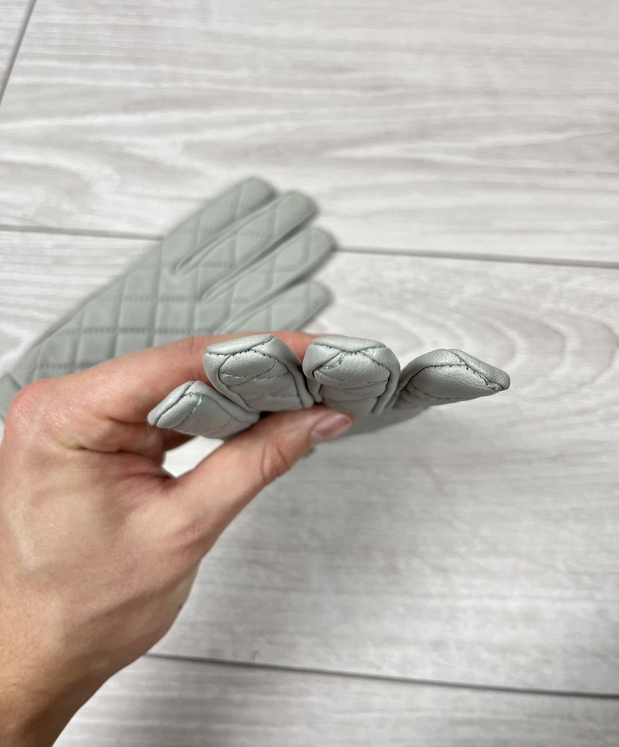 Chanel Chanel Luxury Grey Leather Lambskin Silk Lining Logo Gloves Size ONE SIZE - 16 Thumbnail