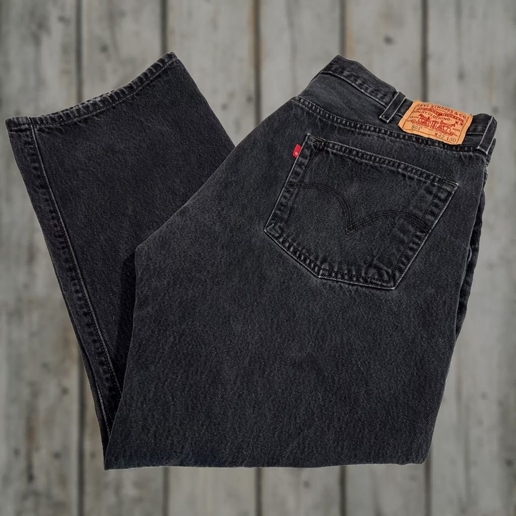 Levi's VINTAGE Levis 501 Jeans Mens 42x30 Black Straight Leg Button Fly Americana 90s Logo USA Mens Size US 42 / EU 58 - 1 Thumbnail