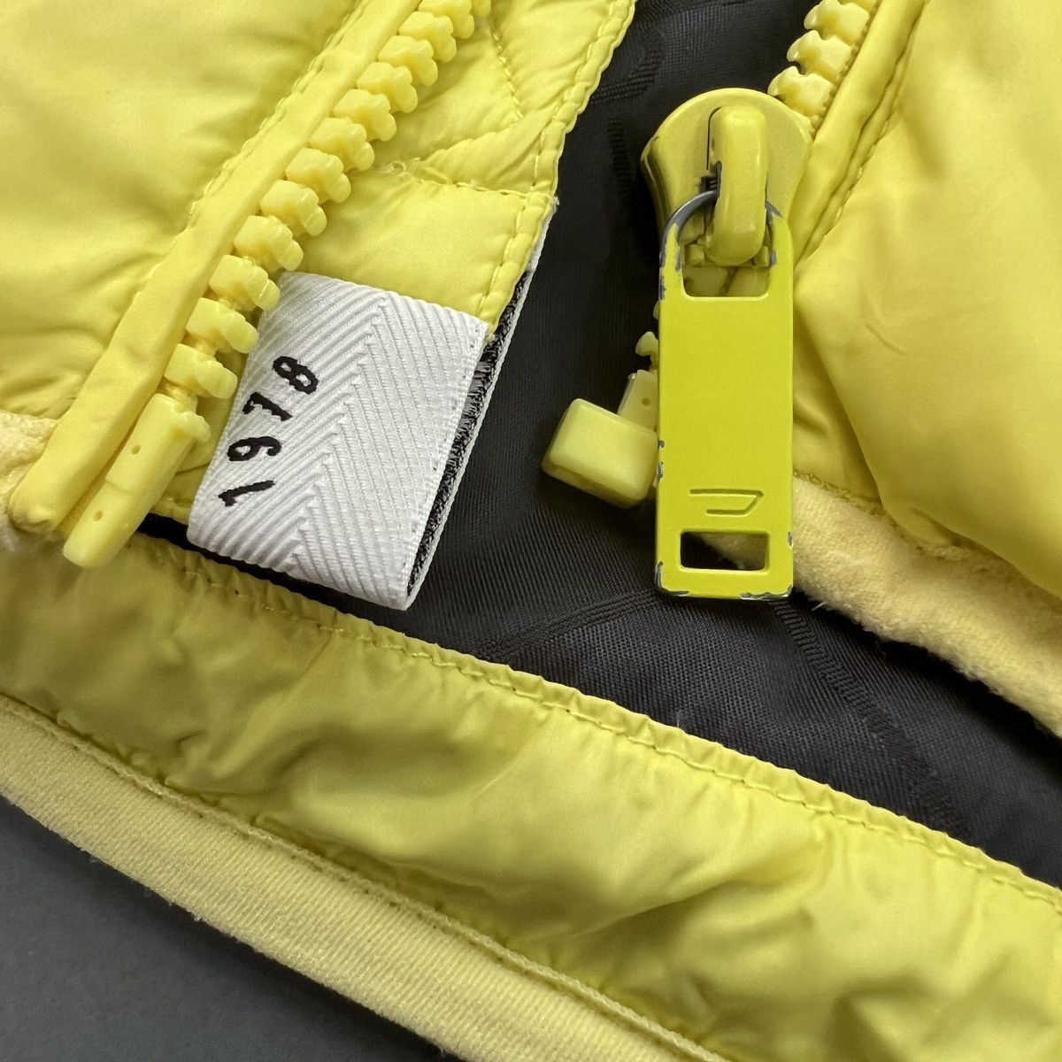 Diesel Y2K DIESEL DOWN PUFFER JACKET Size US M / EU 48-50 / 2 - 8 Thumbnail