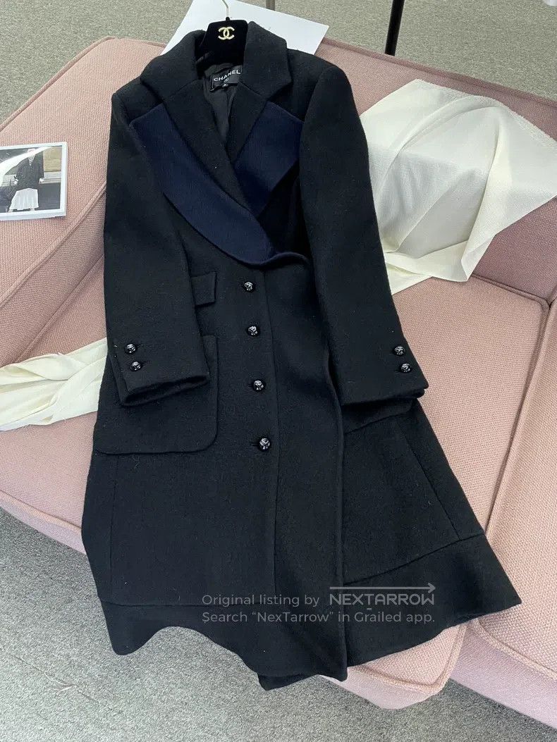 Chanel Chanel 23K black ruffled cashmere coat Size XS / US 0-2 / IT 36-38 - 1 Thumbnail