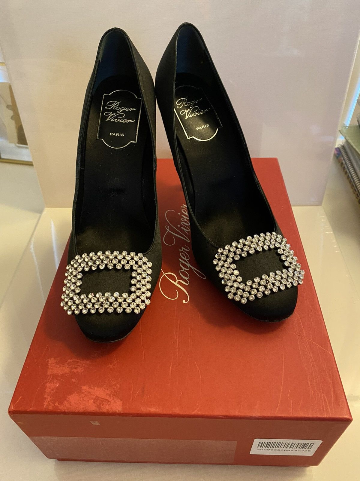 Roger Vivier Roger Vivier Black Heels Size US 6 / IT 36 - 7 Thumbnail