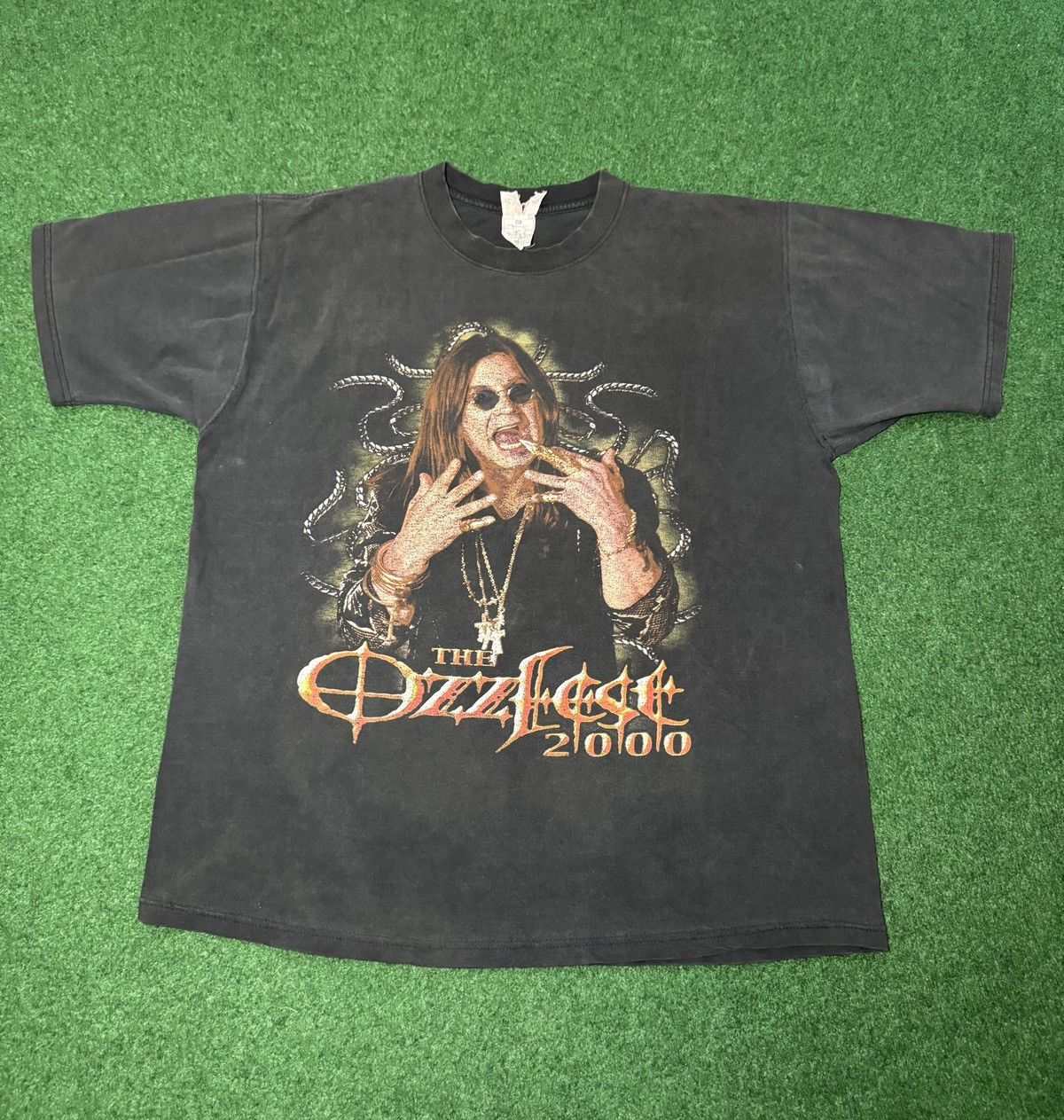 Band Tees Vintage 90s Ozz Fest 2000 Ozzy Metal Rock Concert T Shirt Size US XL / EU 56 / 4 - 1 Thumbnail
