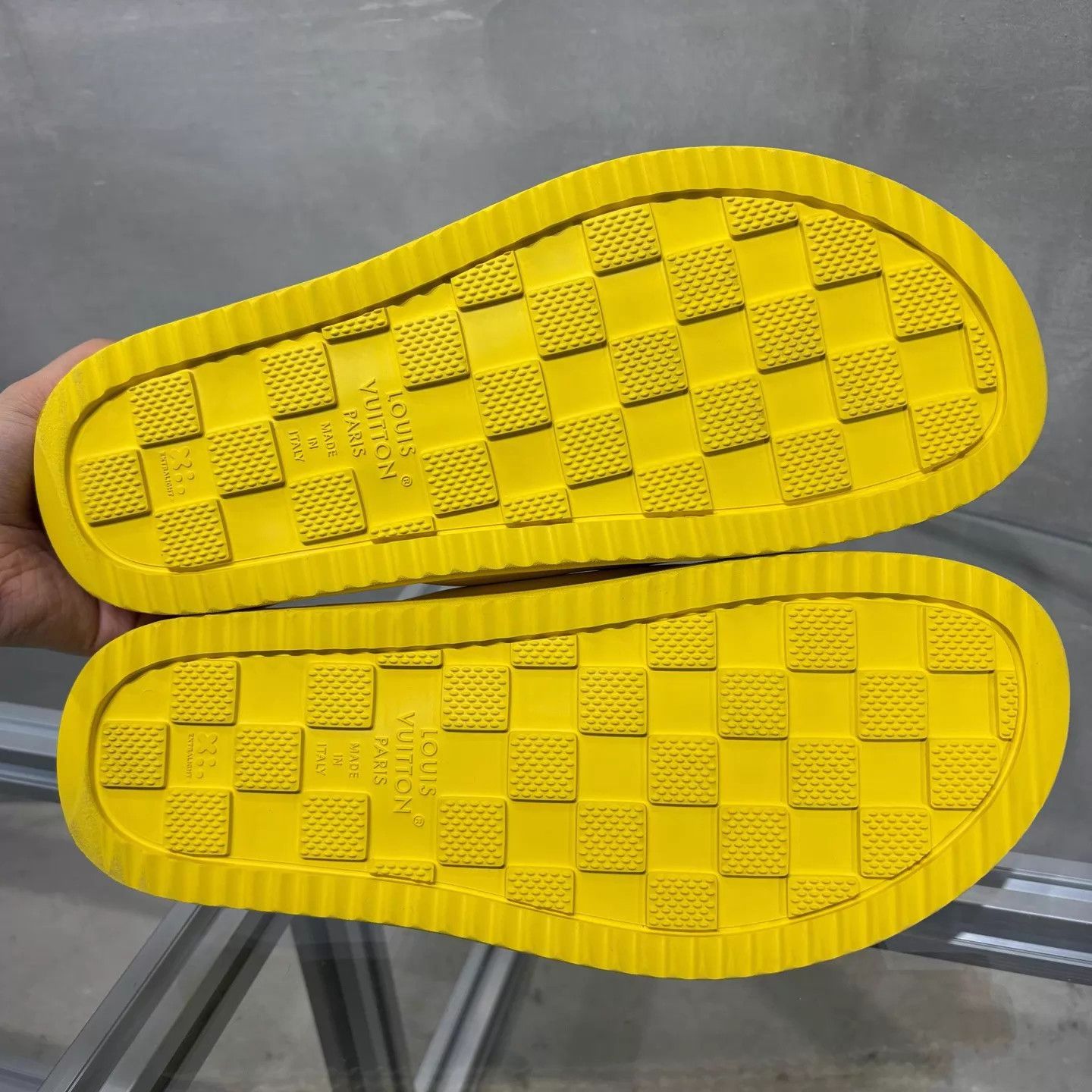 Louis Vuitton LV embossed allover print yellow slippers UK10 (44) Size US 11 / EU 44 - 7 Thumbnail