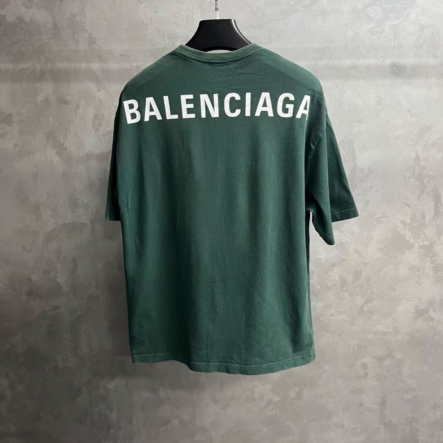 Balenciaga Balenciaga Green Logo Print Dropped Shoulder Tee S Size US S / EU 44-46 / 1 - 2 Thumbnail