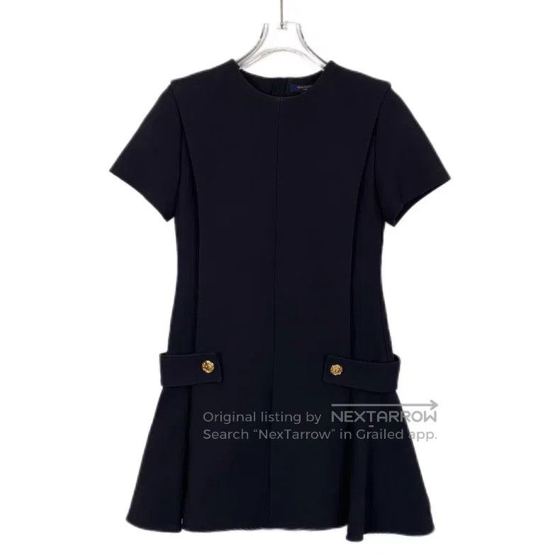 Louis Vuitton Louis Vuitton 22 Black Wool Zip Crew Neck Short Sleeve Dre Size XXS / US 00 / IT 34 - 1 Thumbnail
