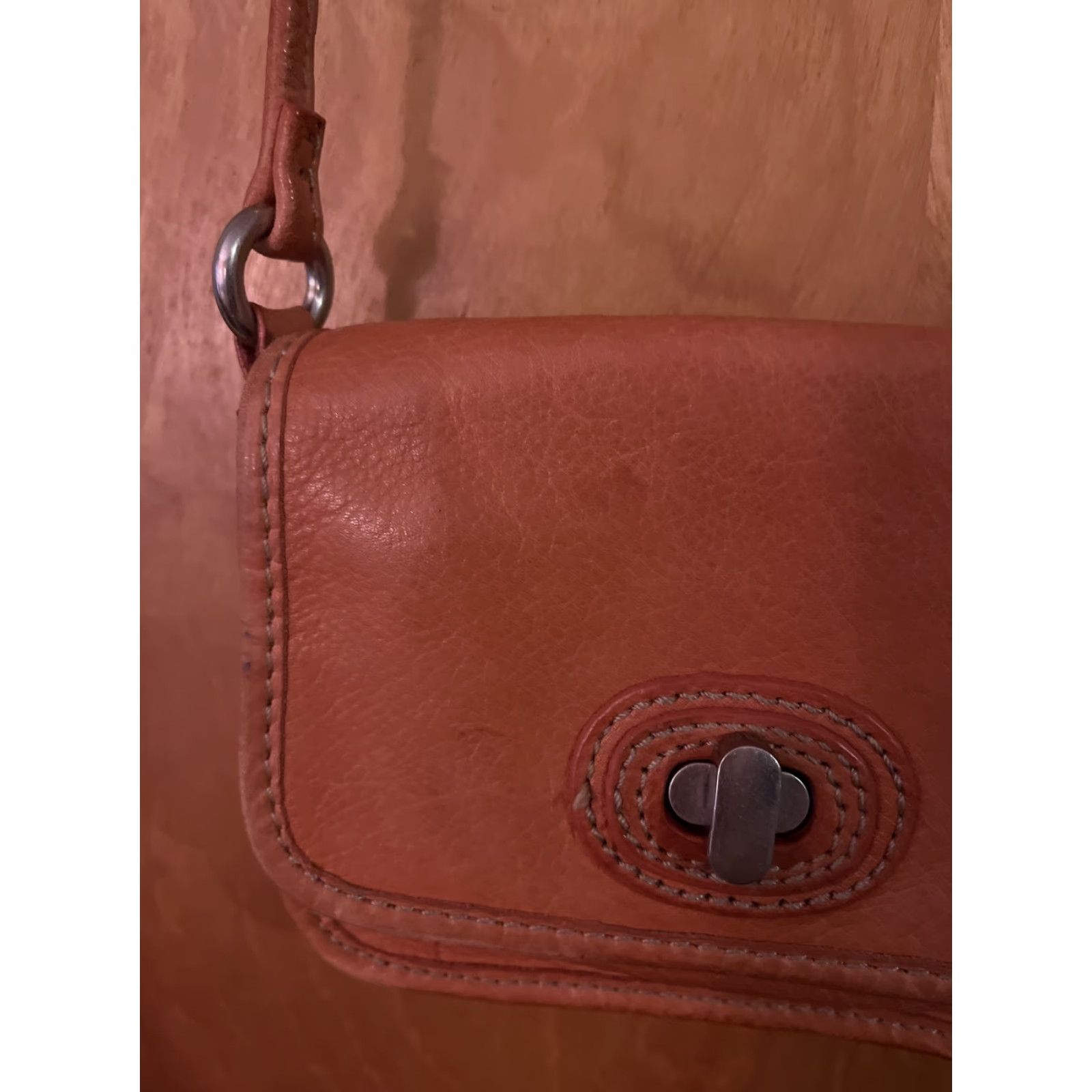 Fossil Fossil Women’s Leather Crossbody Bag - Orange, Small, 6.5 x 5.5 Inches, Logo Compartments Size ONE SIZE - 3 Thumbnail