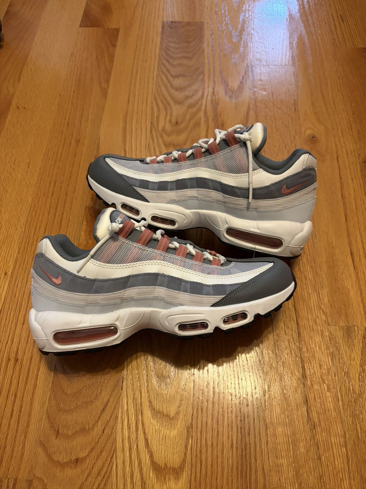 Nike Nike Air Max 95 Vast Grey Red Stardust Size 10 Size US 10 / EU 43 - 1 Thumbnail