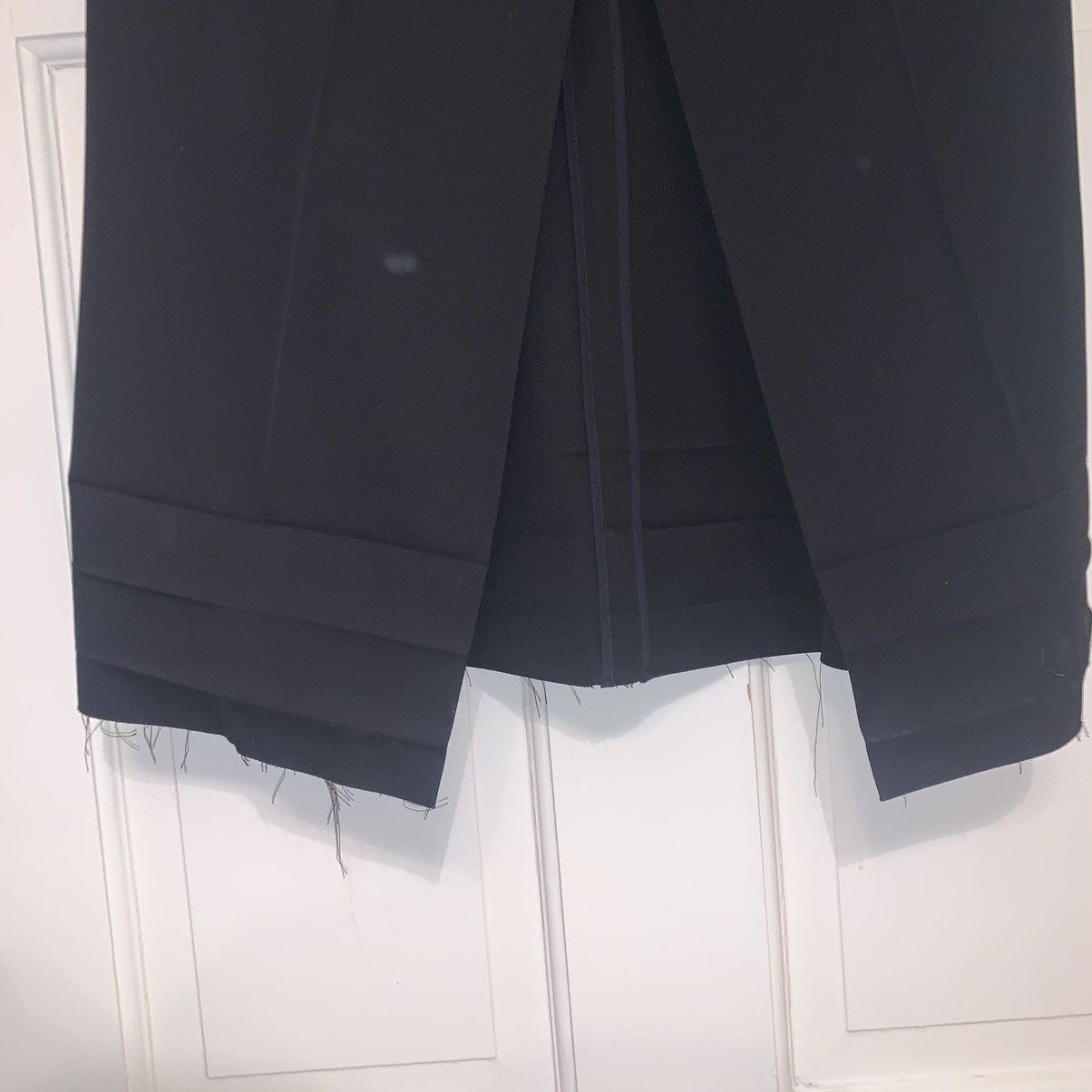 Balenciaga Balenciaga Slit Tailored Wool Midi Skirt Size 26" / US 2 / IT 38 - 9 Thumbnail