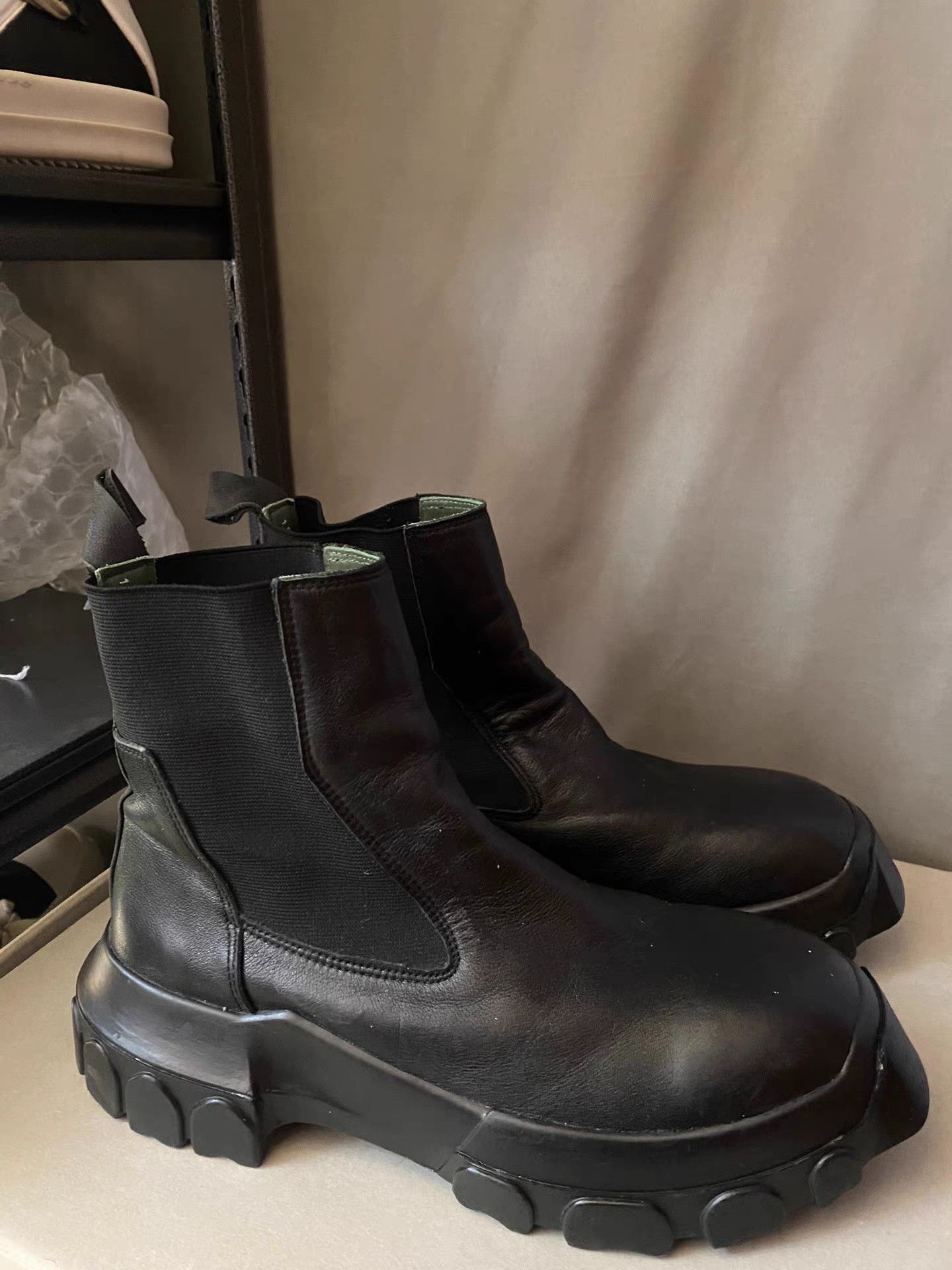 Rick Owens Rick Owens Mainline Octopus Sole Chelsea Boots Size US 9 / EU 42 - 2 Thumbnail