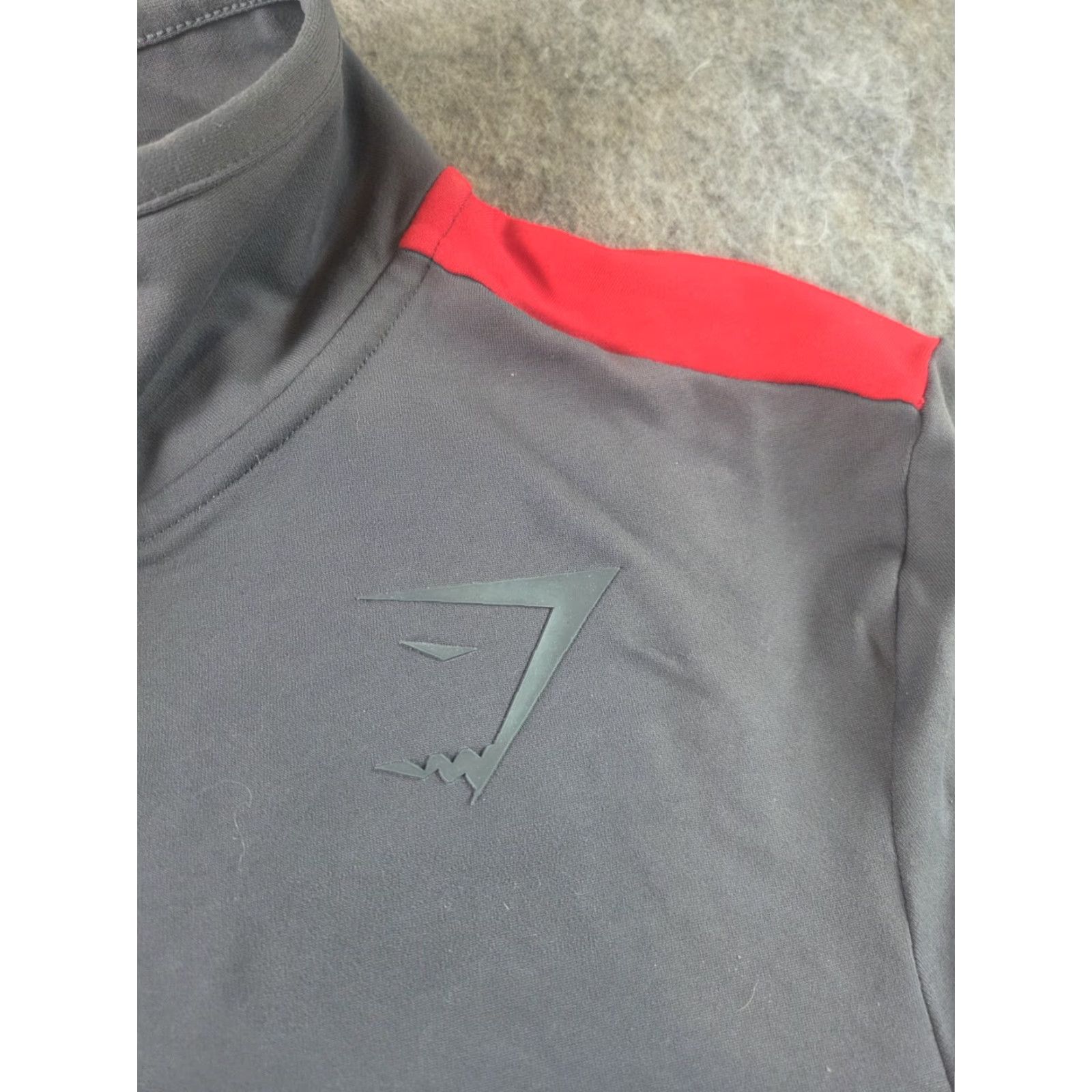 Gymshark Gymshark Dry Pullover Women’s L 1/4 Zip Long Sleeve Gray Shirt Athletic Activewear Logo Pullover Womens Size L / US 10 / IT 46 - 4 Thumbnail