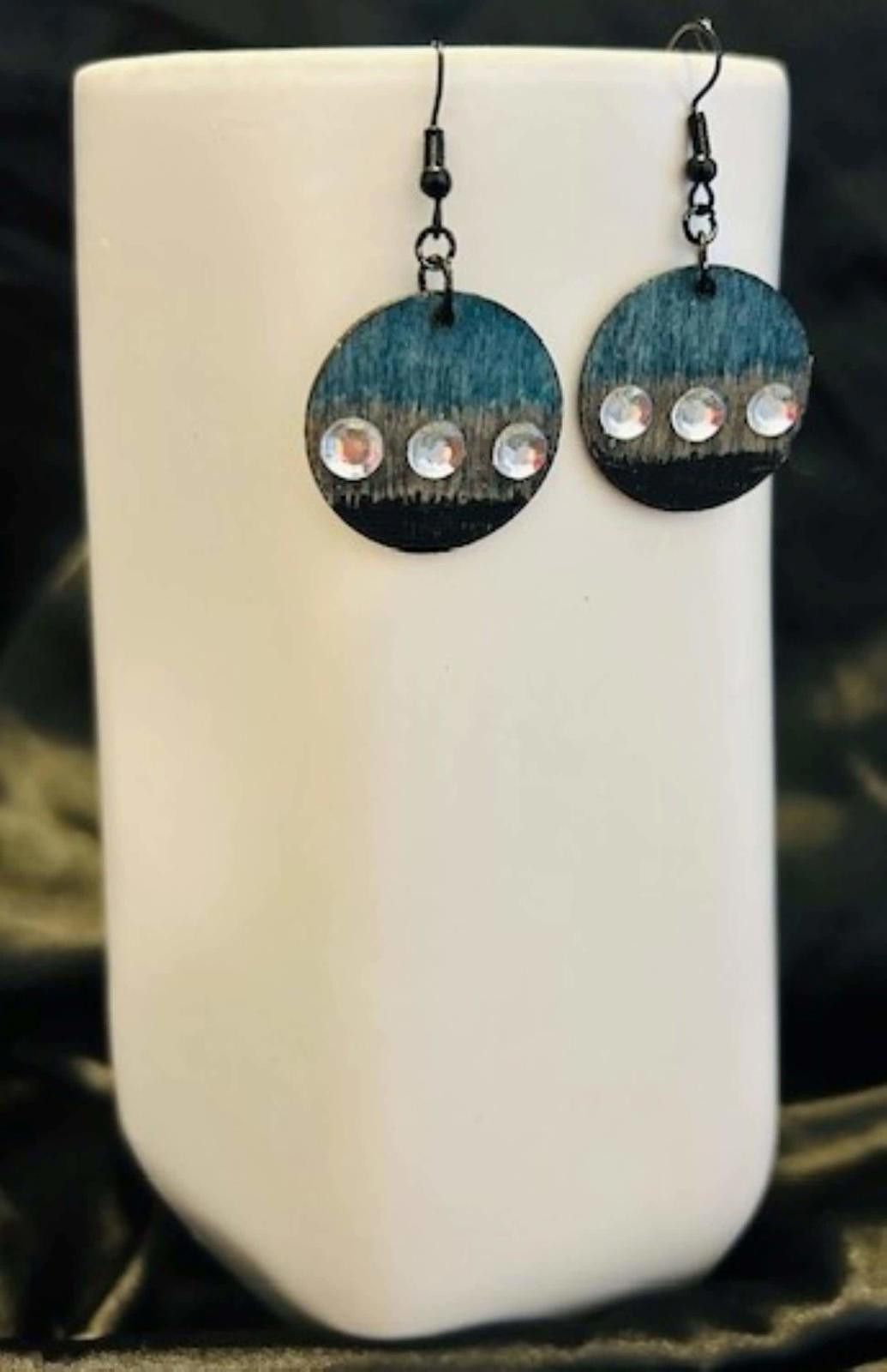 Designer Elegant and Edgy Circular Earrings Size ONE SIZE - 1 Thumbnail