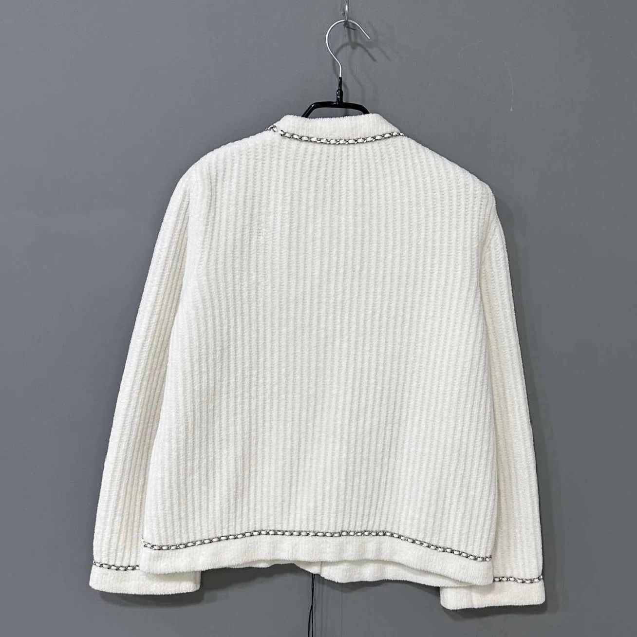 Chanel Chanel white silver button jacket women's 36 Size XS / US 0-2 / IT 36-38 - 3 Thumbnail