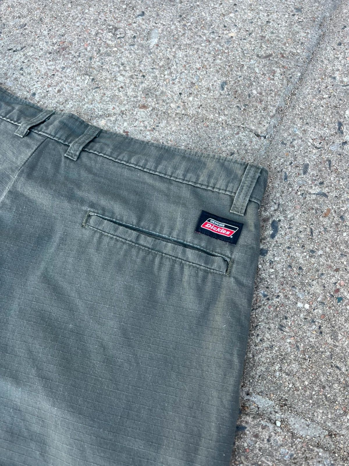 Dickies Vintage Khaki Dickies Wide Skate Shorts W34 Size US 34 / EU 50 - 3 Thumbnail