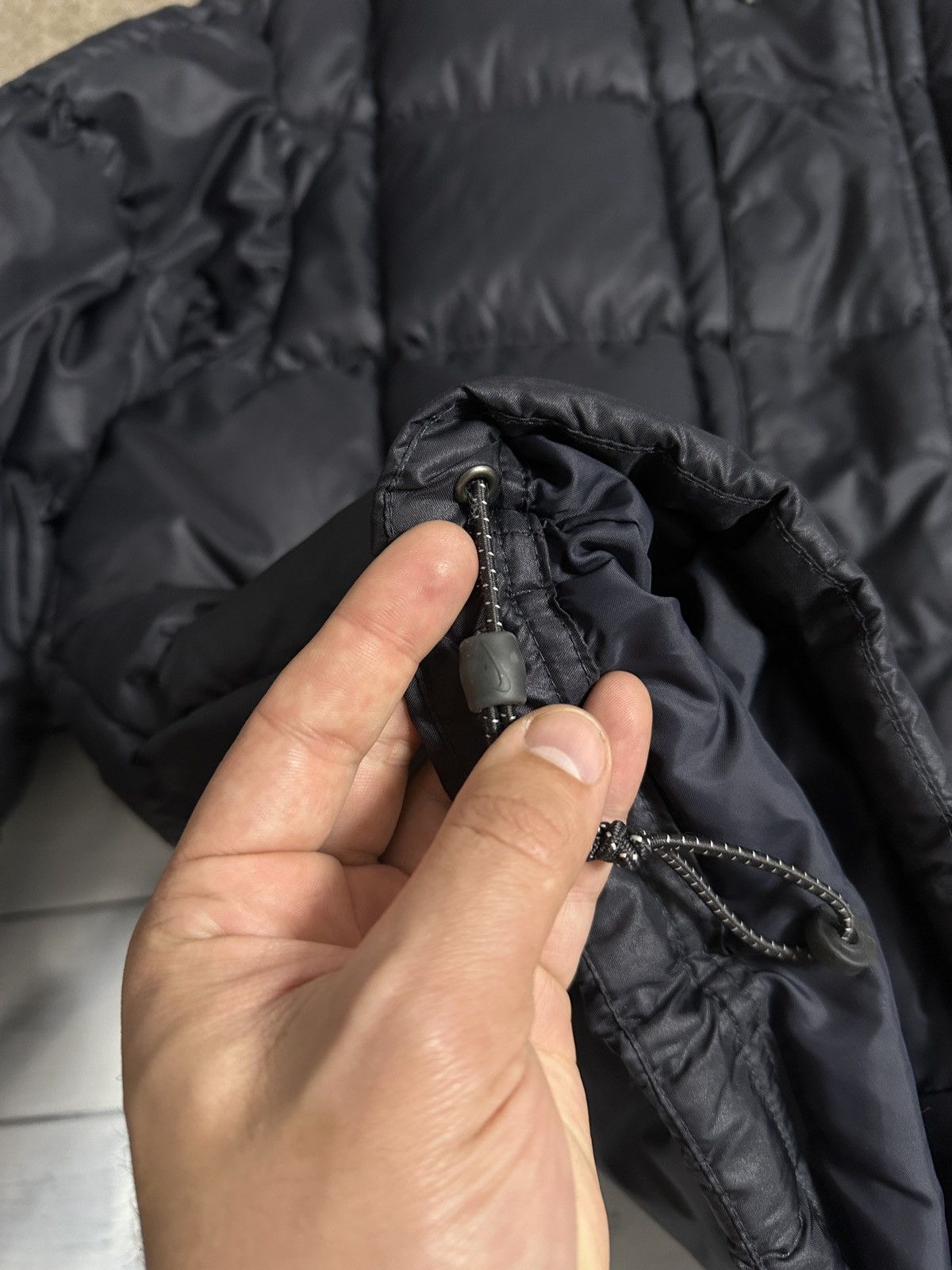 Nike Rare Vintage Nike Down Puffer Jacket Y2K Small Logo. Size US L / EU 52-54 / 3 - 8 Thumbnail