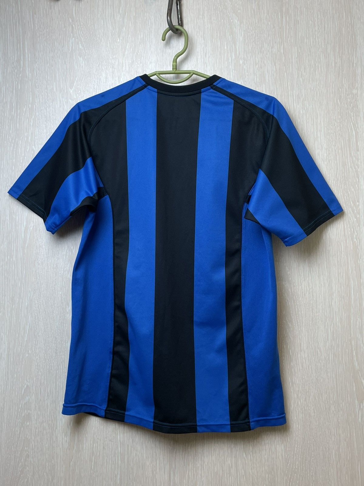 Nike Inter Milan Vintage Nike Jersey 18-20Years Size US S / EU 44-46 / 1 - 7 Thumbnail