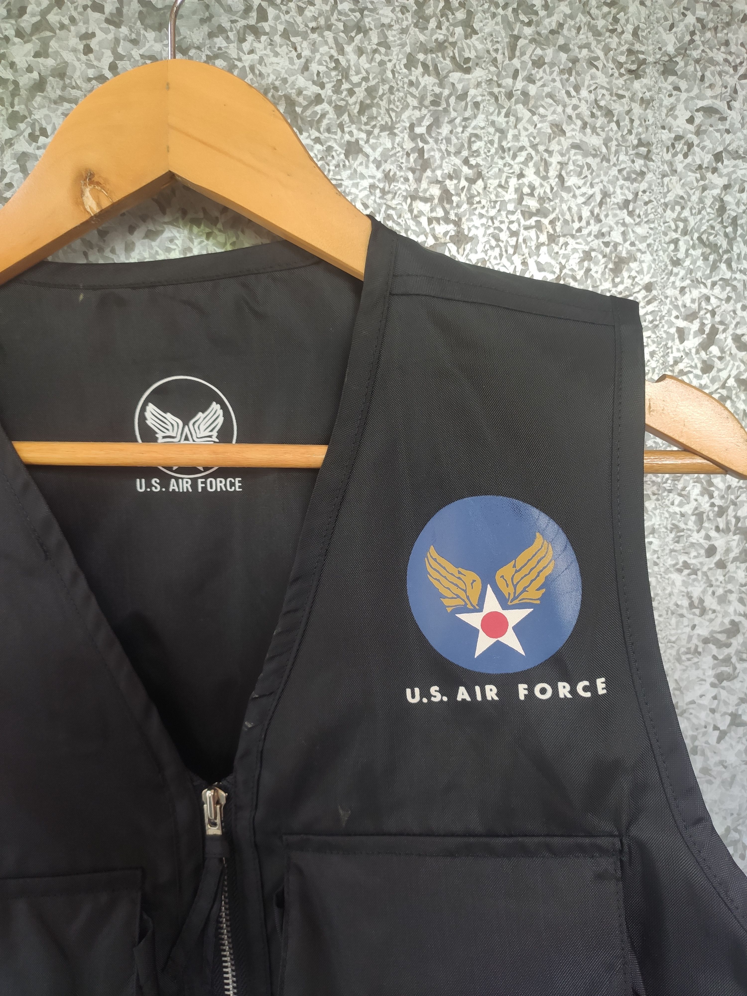Avirex Vintage US Air force vest tactical design Size US M / EU 48-50 / 2 - 11 Thumbnail