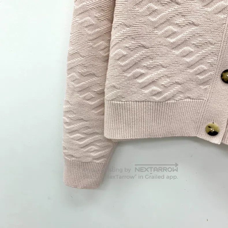 Hermes Hermes Light pink logo jacquard full print wool V-neck sin Size XS / US 0-2 / IT 36-38 - 4 Thumbnail