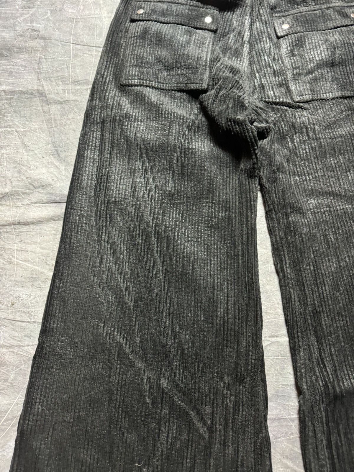 Rick Owens Rick Owens Drkshdw Geth Corduroy Cargo Bella Pants in Black Size US 34 / EU 50 - 7 Thumbnail