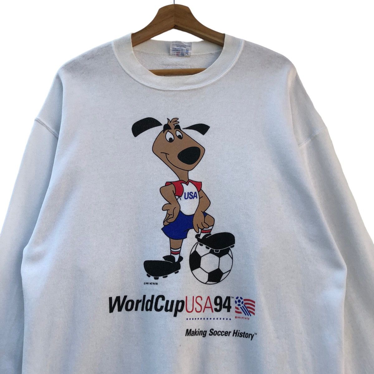 NFL × USA Olympics × Vintage Vintage 90s USA Football World Cup Team Sweatshirt Crewneck Size US M / EU 48-50 / 2 - 4 Thumbnail