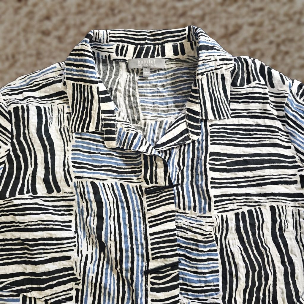 Habitat Habitat Top Womens Small White Black Geometric 3/4 Sleeve Button Career Casual Blouse Size S / US 4 / IT 40 - 1 Thumbnail