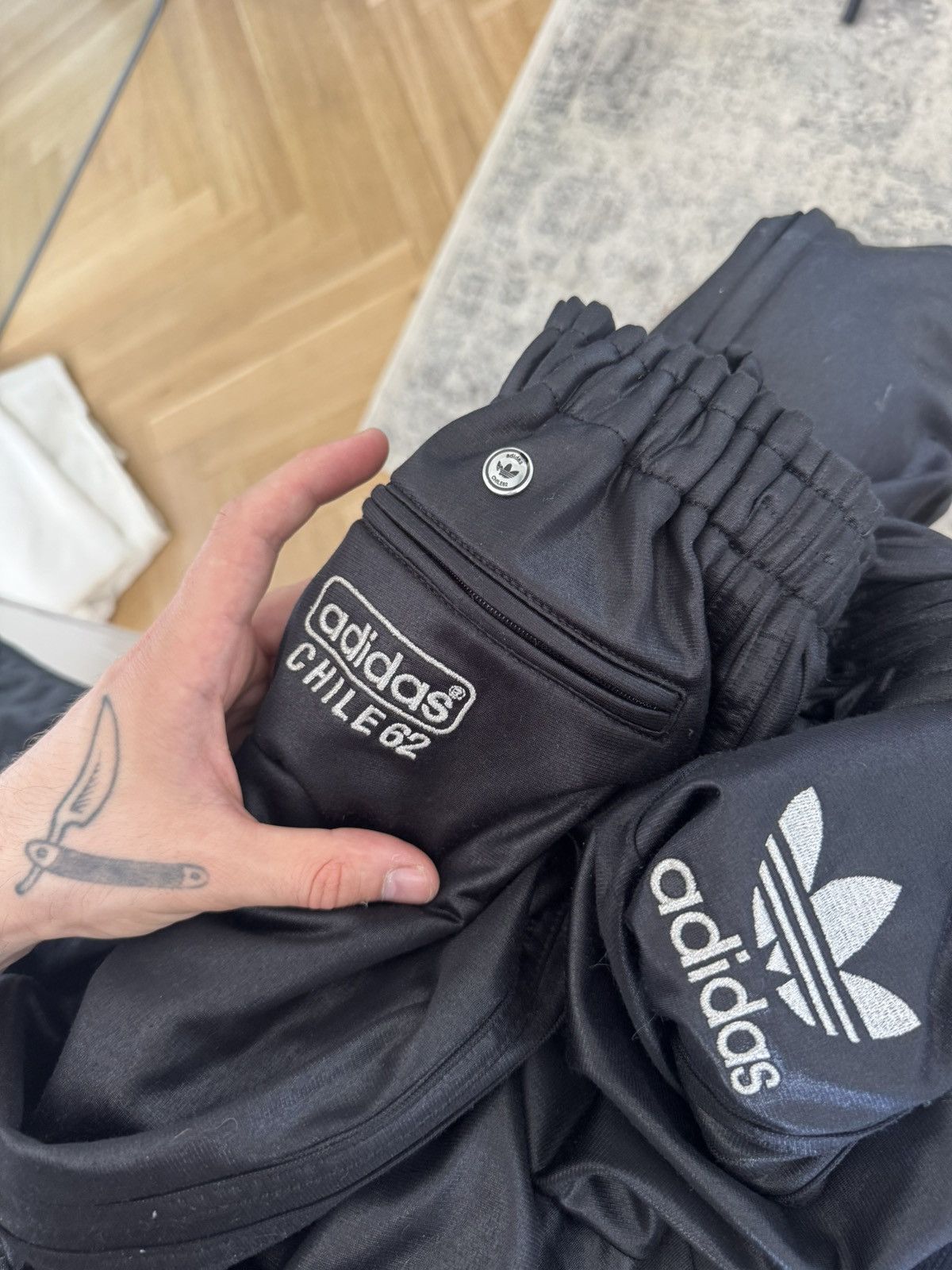Adidas Vintage Y2k Adidas chile62 waxed Sweatpants Joggers Hype Size US 30 / EU 46 - 5 Thumbnail