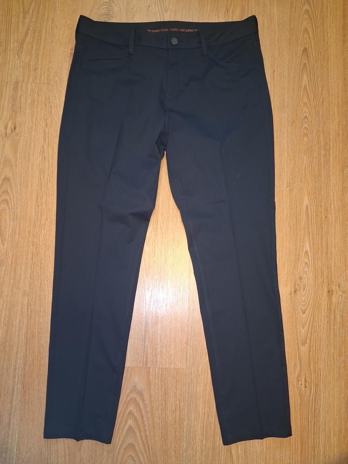 Rhone Rhone Activewear Pants Mens 35x31 Black Size US 32 / EU 48 - 1 Thumbnail