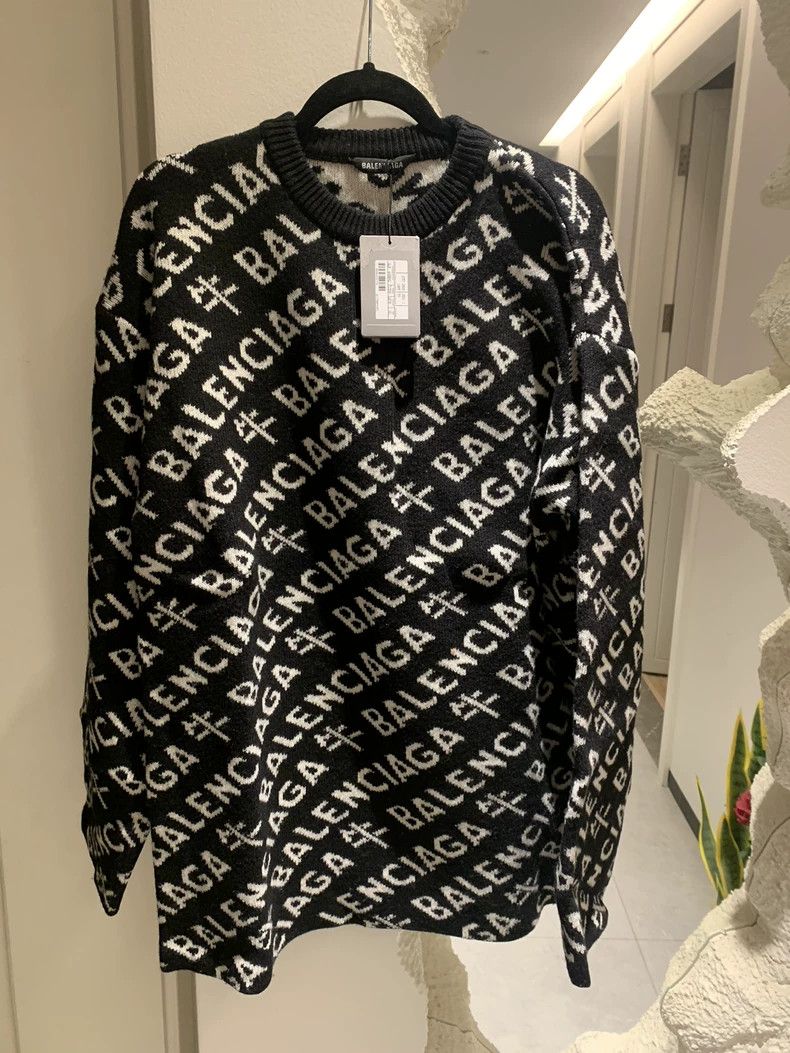 Balenciaga Balenciaga Year of the Ox Limited Edition Black Sweater Size US XS / EU 42 / 0 - 1 Thumbnail