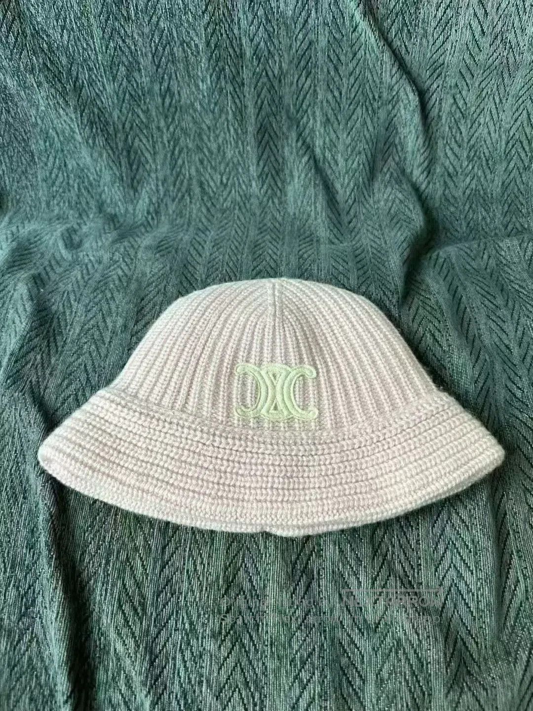Celine Celine Triomphe Pink Cashmere Bucket Hat. Size ONE SIZE - 1 Thumbnail