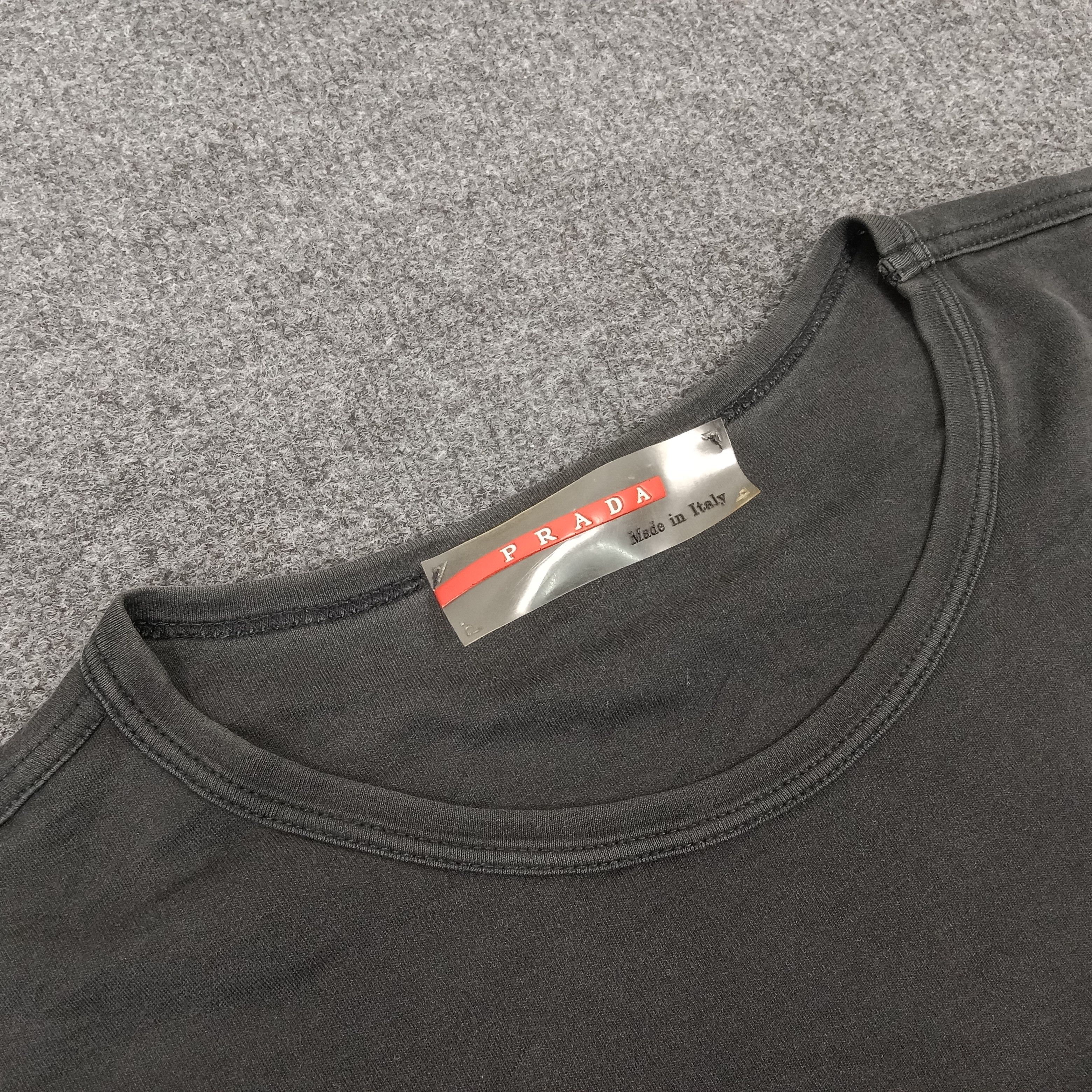 Prada × Vintage Prada Italian Luxury Brand Tshirt Size M / US 6-8 / IT 42-44 - 3 Thumbnail