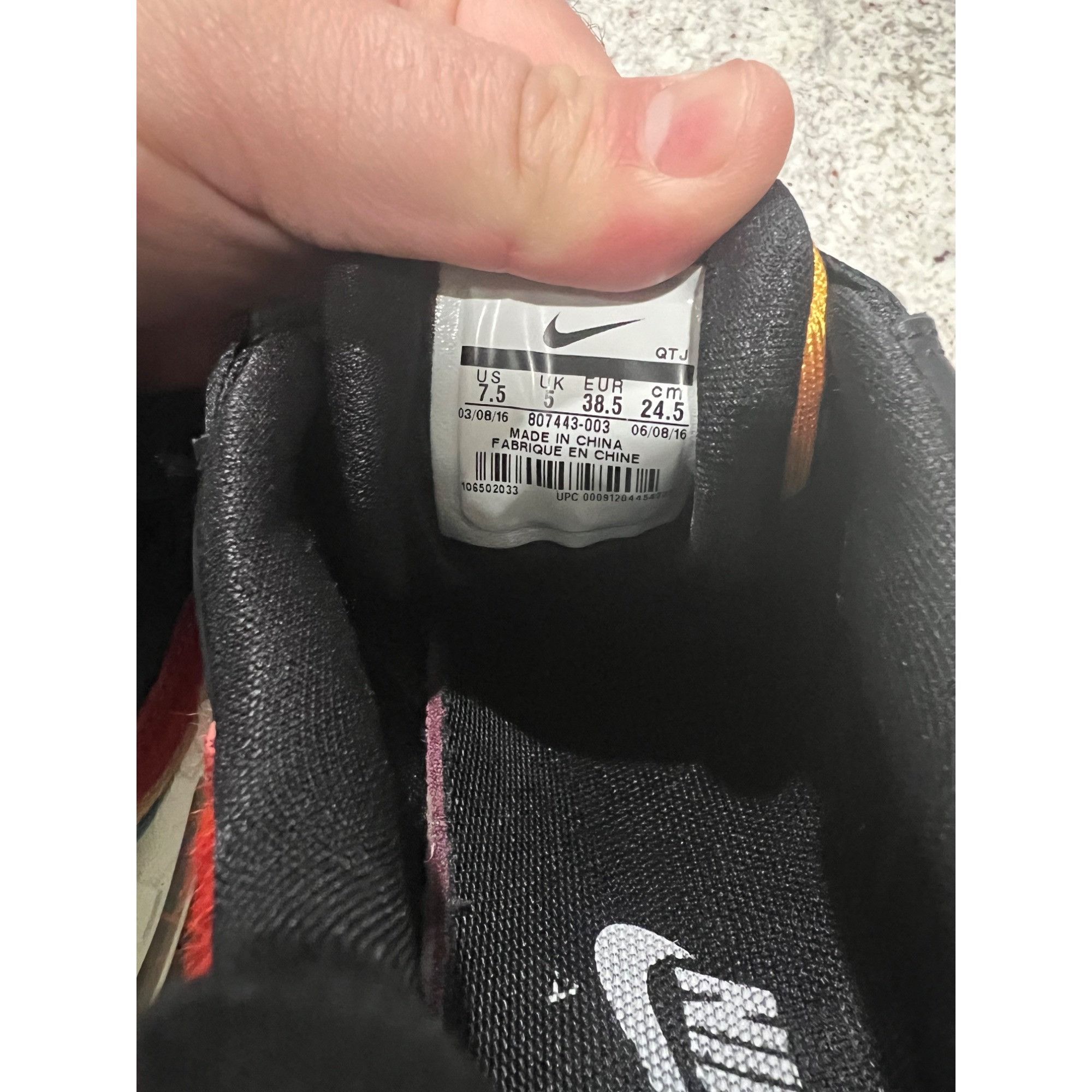 Nike Nike Air Max 95 'Multicolor Pony Hair' 807443-003 - Size 7.5 Size US 7.5 / IT 37.5 - 8 Thumbnail