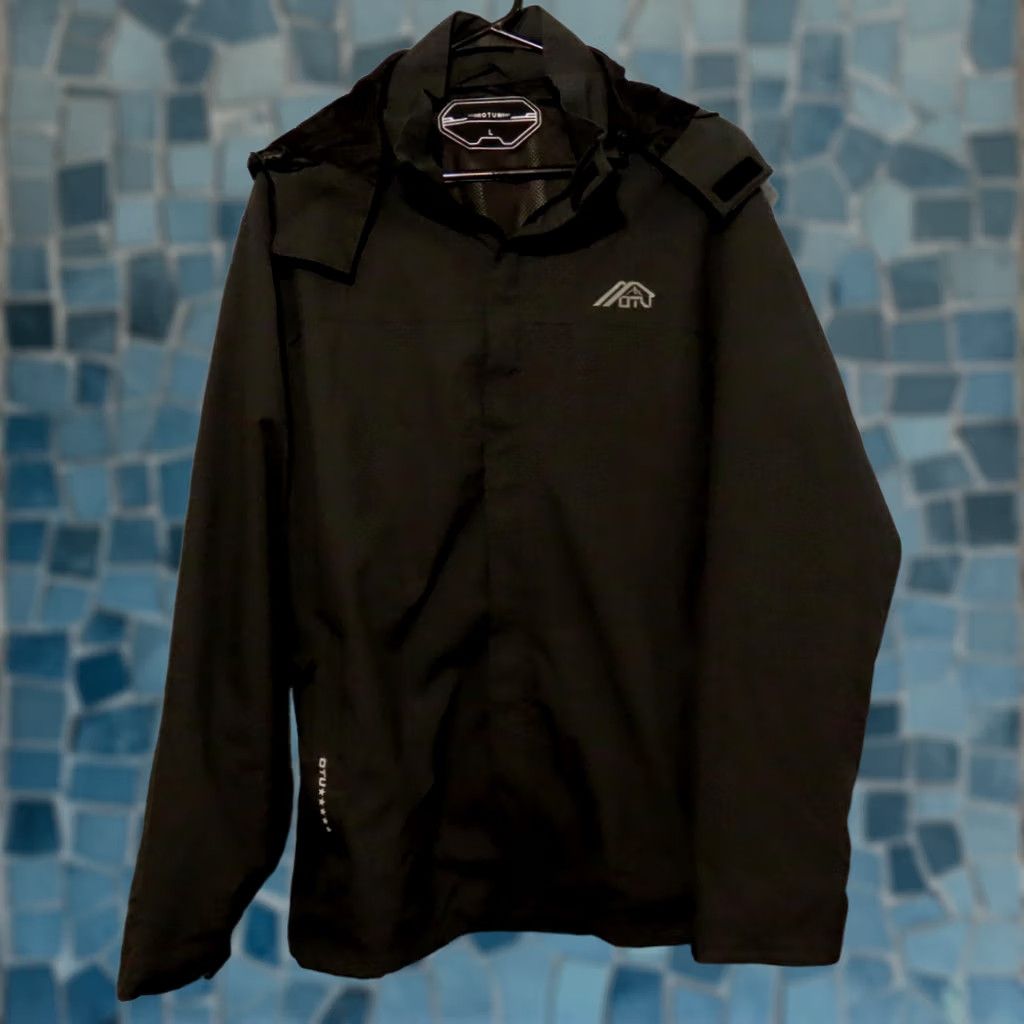 Rains OTU Men's L Black Hooded Rain Jacket Coat Waterproof Breathable Rain Jacket Mens L Black OTU Size US L / EU 52-54 / 3 - 1 Thumbnail