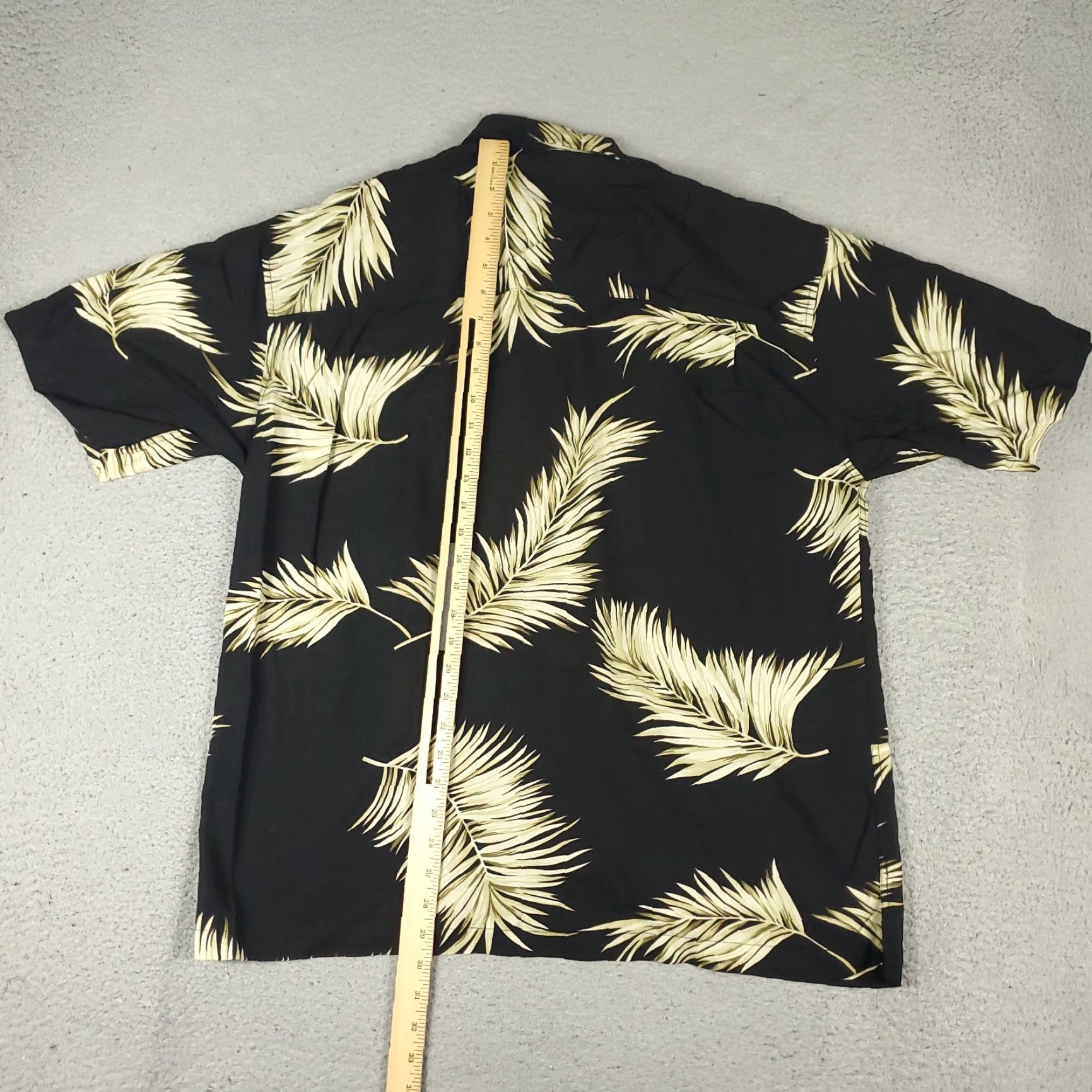 Vintage Bamboo Cay Shirt Mens Size Large Black-Viscose Rayon Button-Up Short Sleeve Hawaiian Aloha Classic Logo Pockets Size US L / EU 52-54 / 3 - 4 Thumbnail