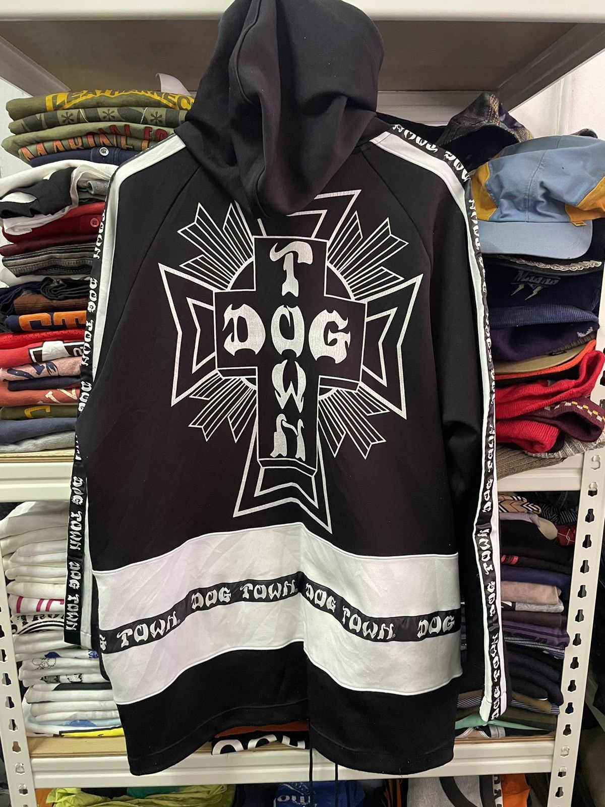 Japanese Brand Vintage Dogtown Hoodie Size US L / EU 52-54 / 3 - 4 Thumbnail
