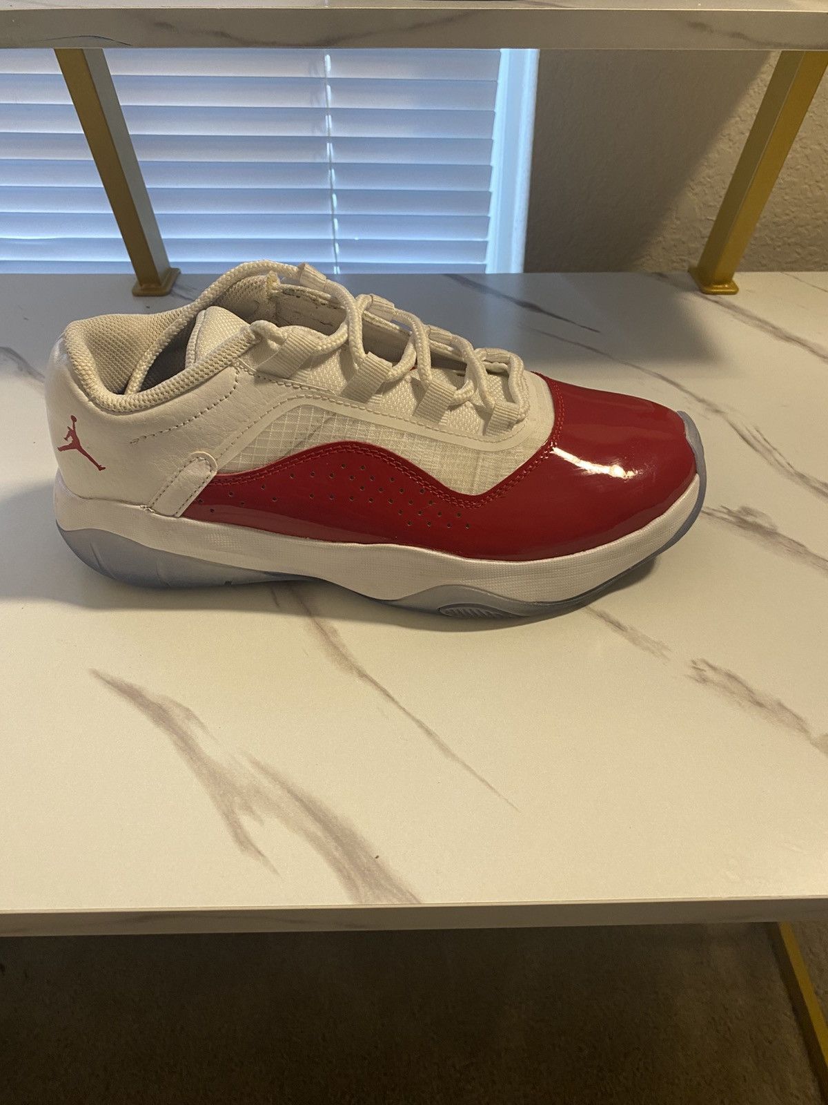 Jordan Brand Jordan 11 CMFT Low Size US 7 / EU 40 - 3 Thumbnail